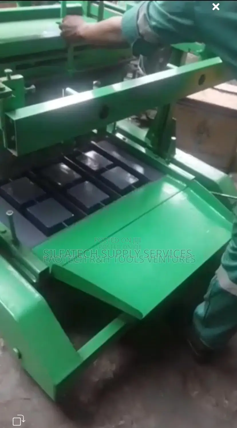 Original And Gigantice Block Moulding Machine