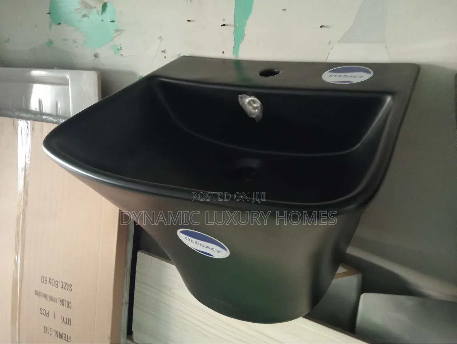 Modern Black Wall Hung Wash Hand Basin With Tap Hole