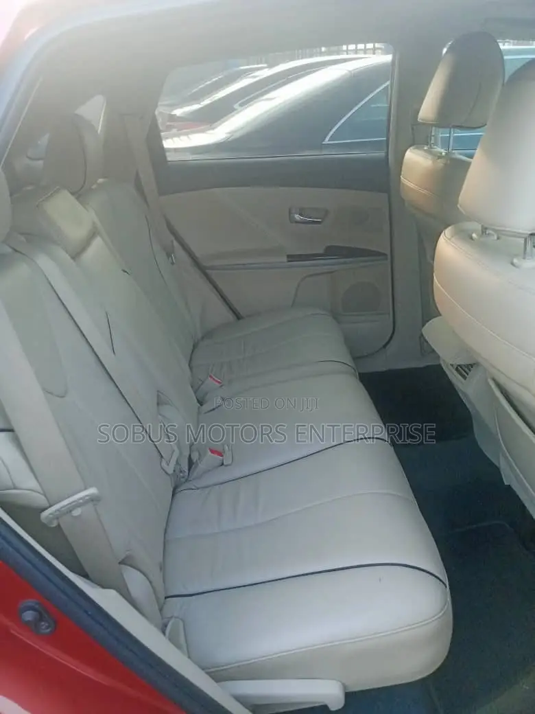 Toyota Venza V6 2010 Red