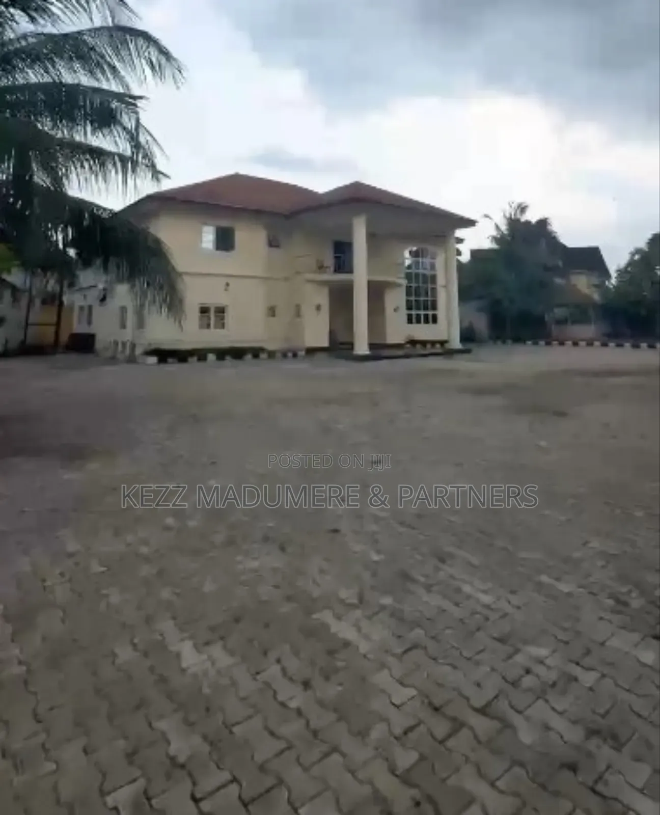 6bdrm Duplex in Farm Road Estate ,, Eliozu for sale