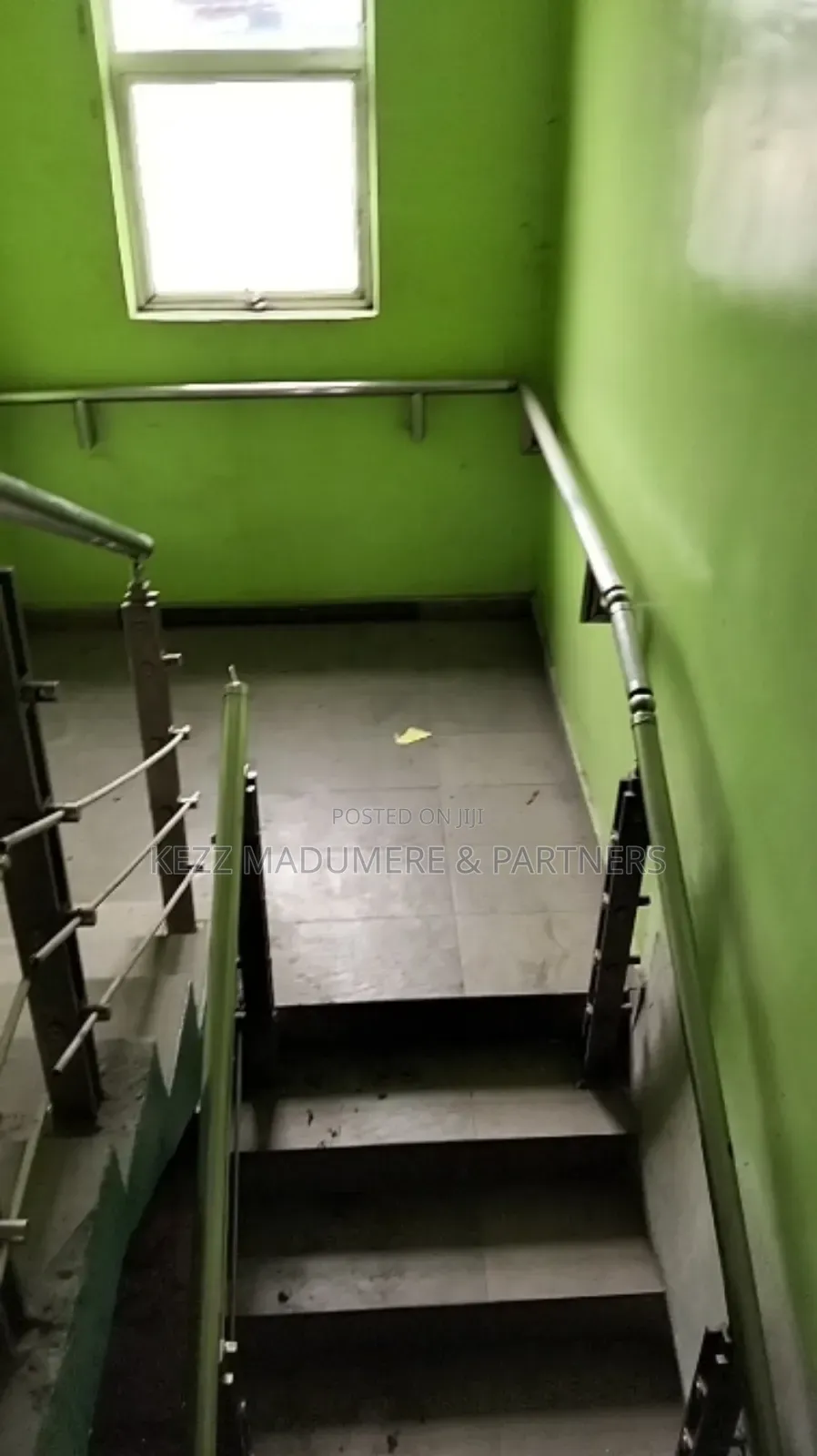 To Let: Upstairs Spacious Shop on Ikwere Rd, Ph