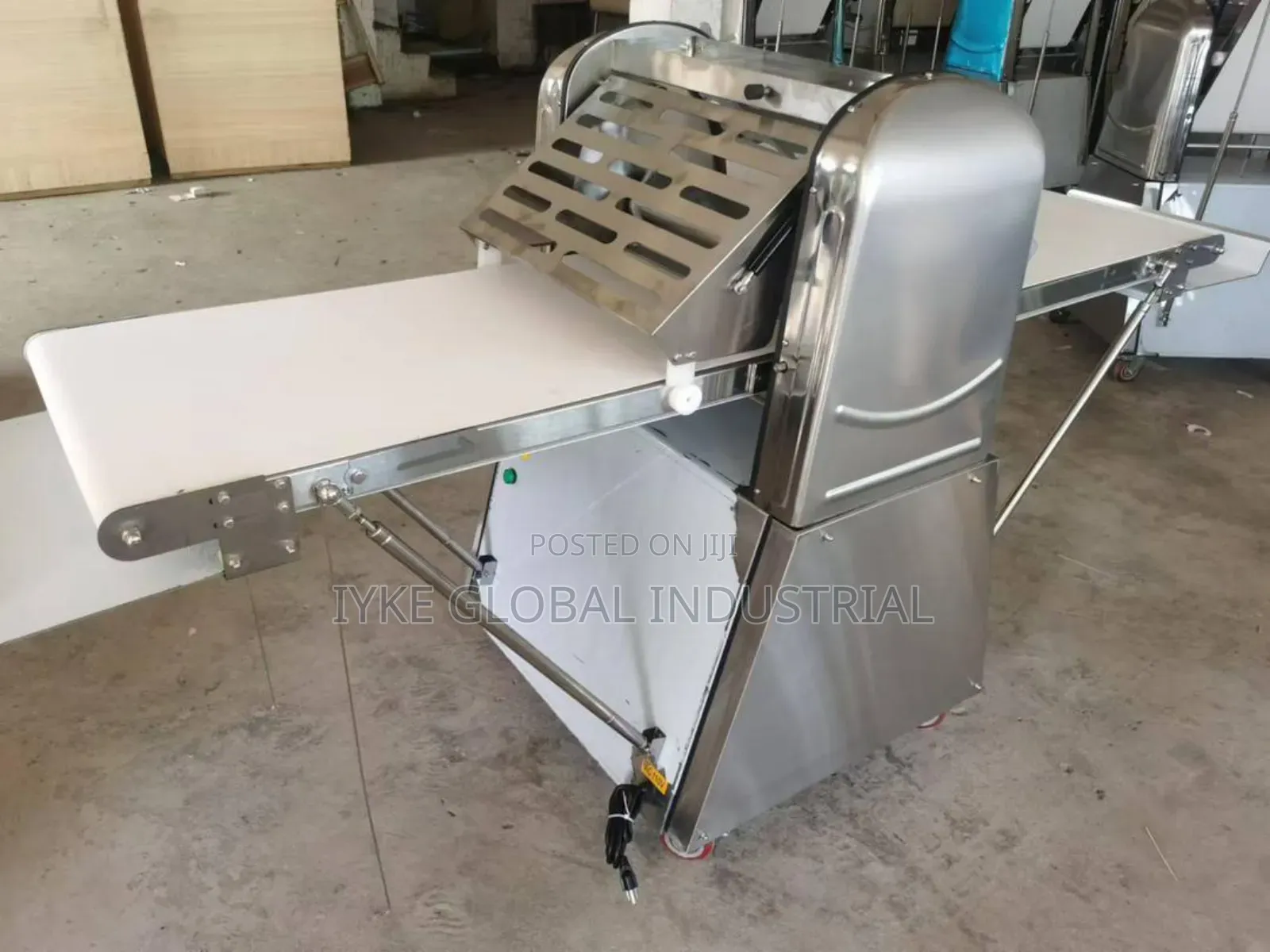 Standing Dough Sheeter