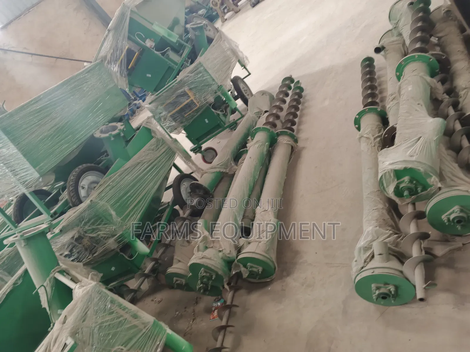Poultry Feeding Trolley