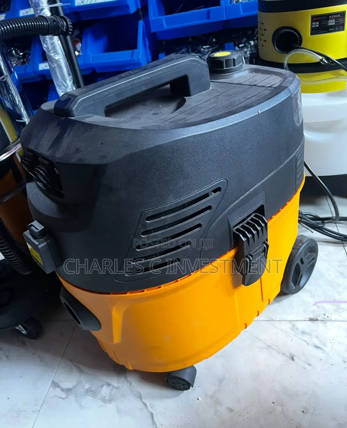 4 in 1 Steam Cleaning,Wet and Dry and Sofa/Carpet Cleaner.