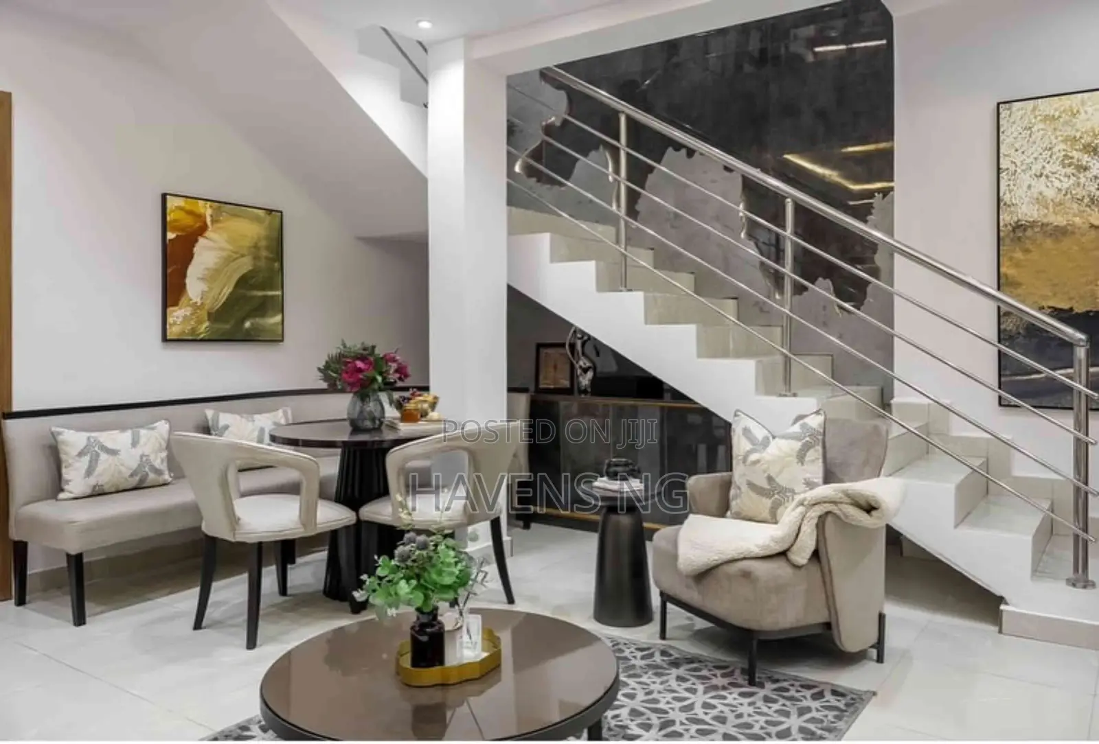 Luxury 2-Bedroom Apartment With Pool