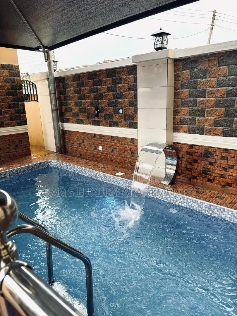 Shortlet on the Mainland 3 Beds Ipaja
