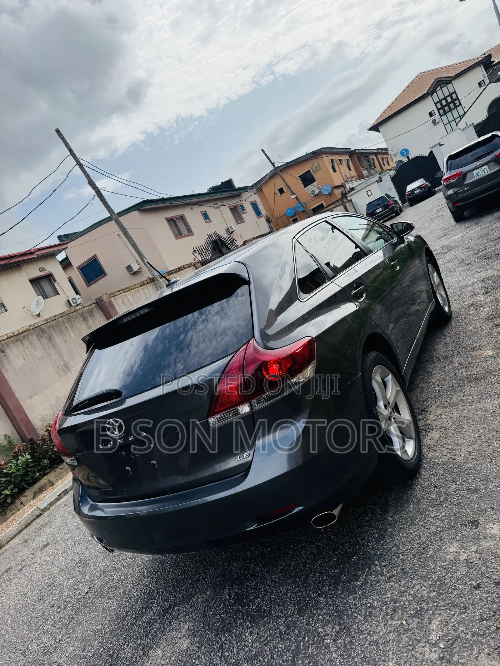 Toyota Venza LE AWD V6 2013 Gray