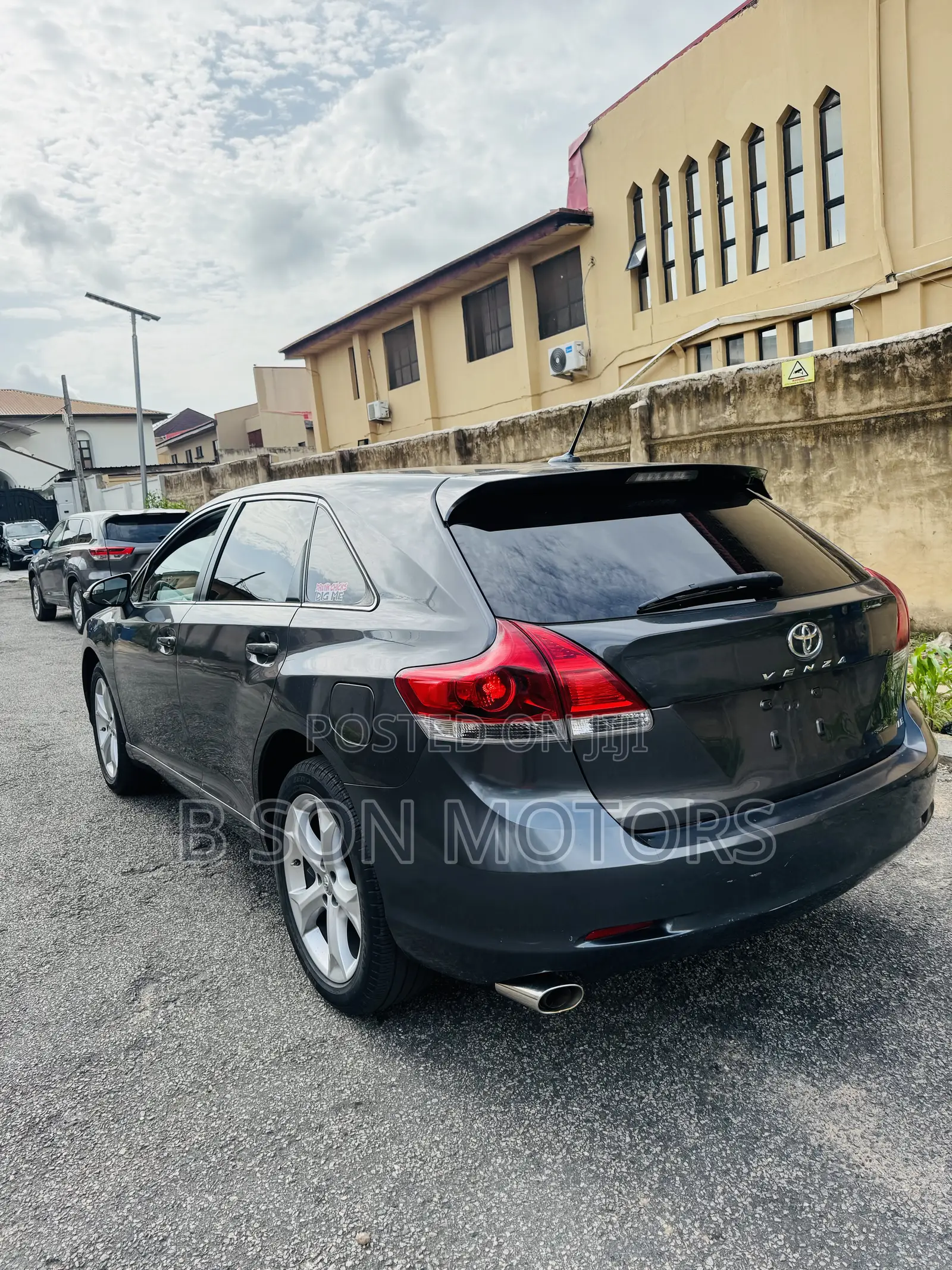 Toyota Venza LE AWD V6 2013 Gray