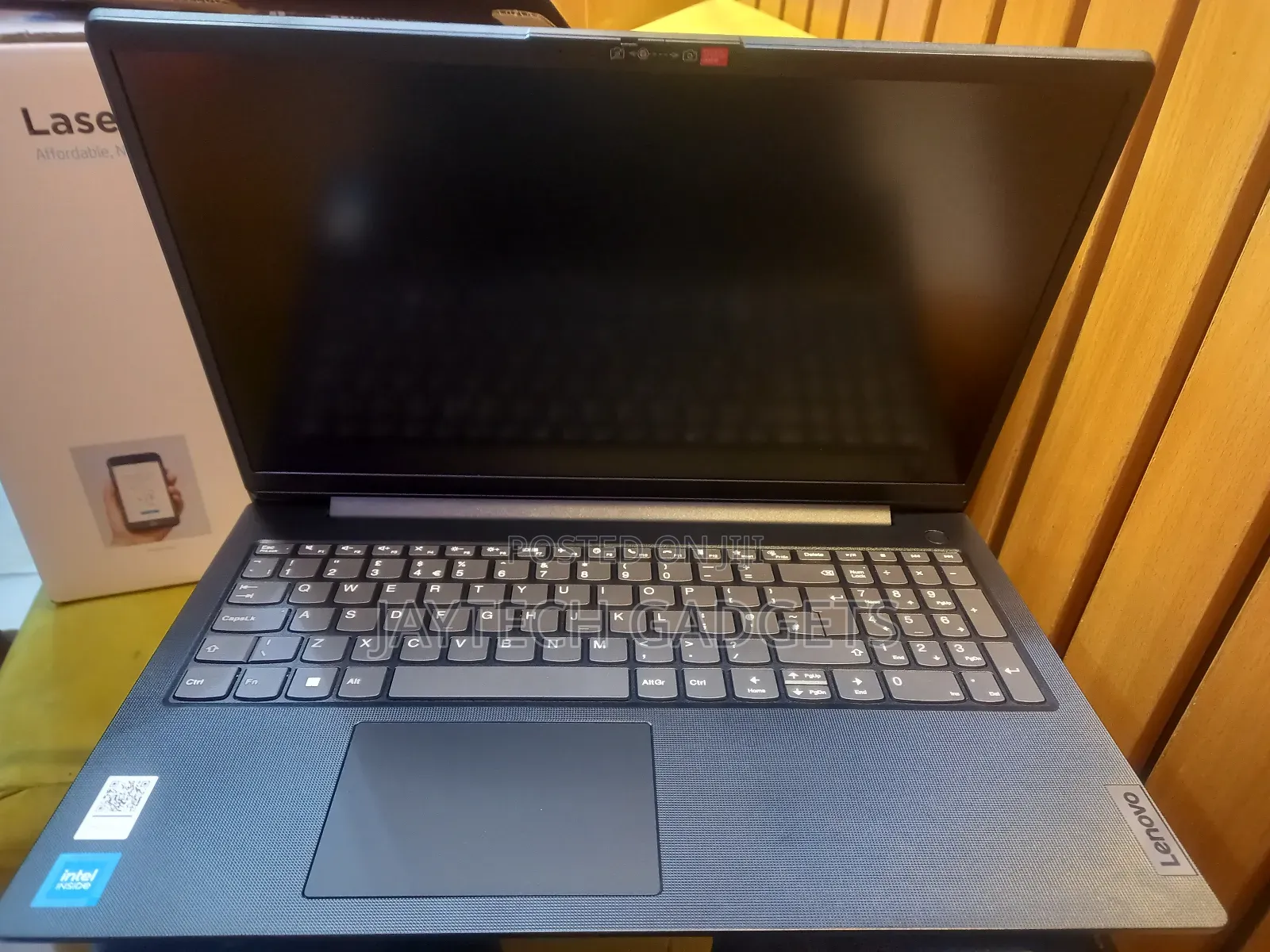New Laptop Lenovo V15 4GB Intel Celeron SSD 256GB