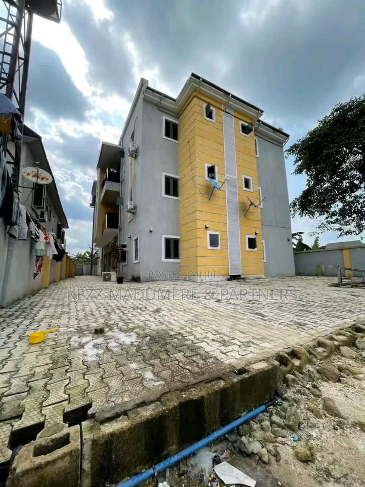 8bdrm Block of Flats in Shell Cooperative for sale