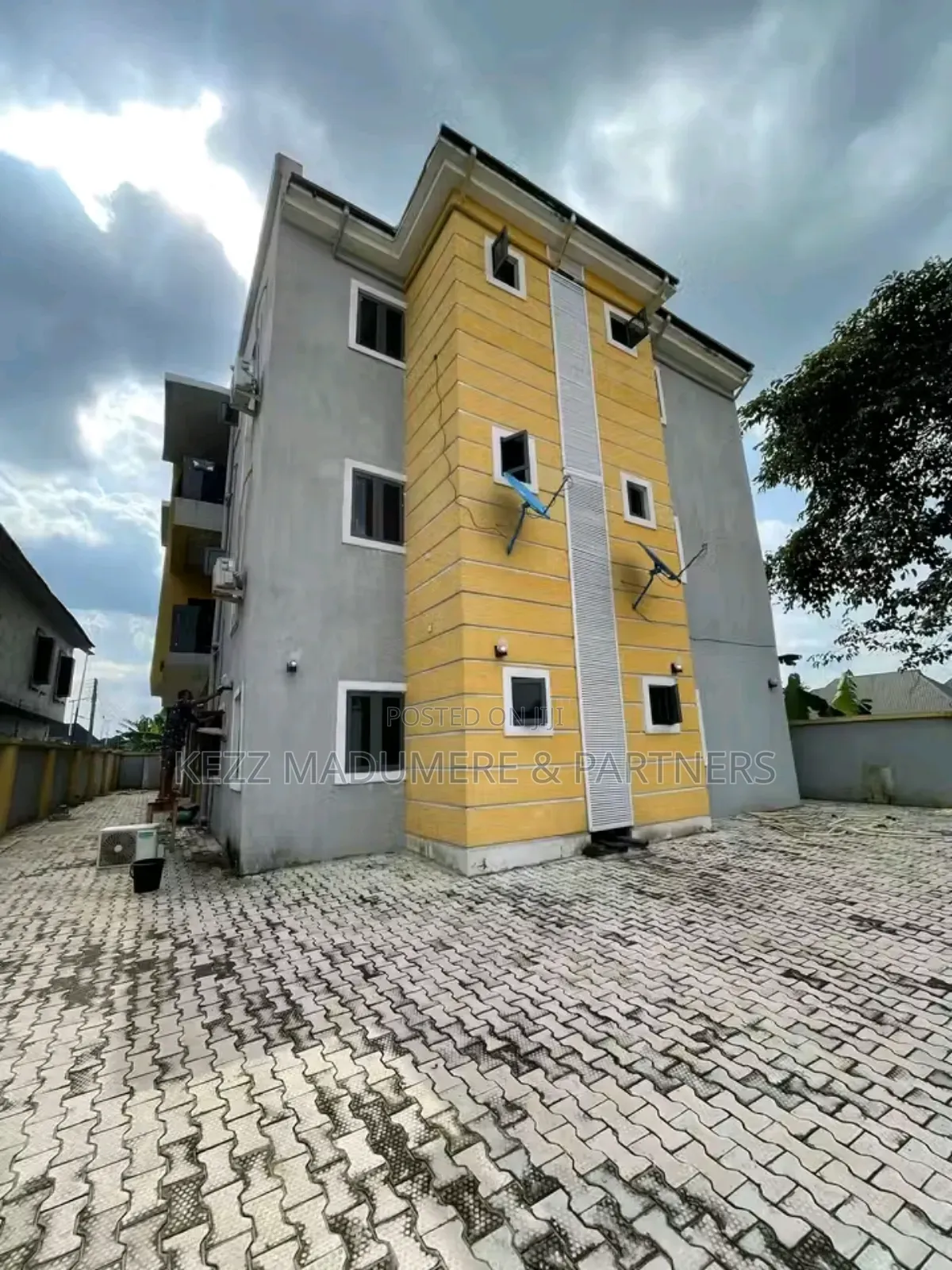 8bdrm Block of Flats in Shell Cooperative for sale