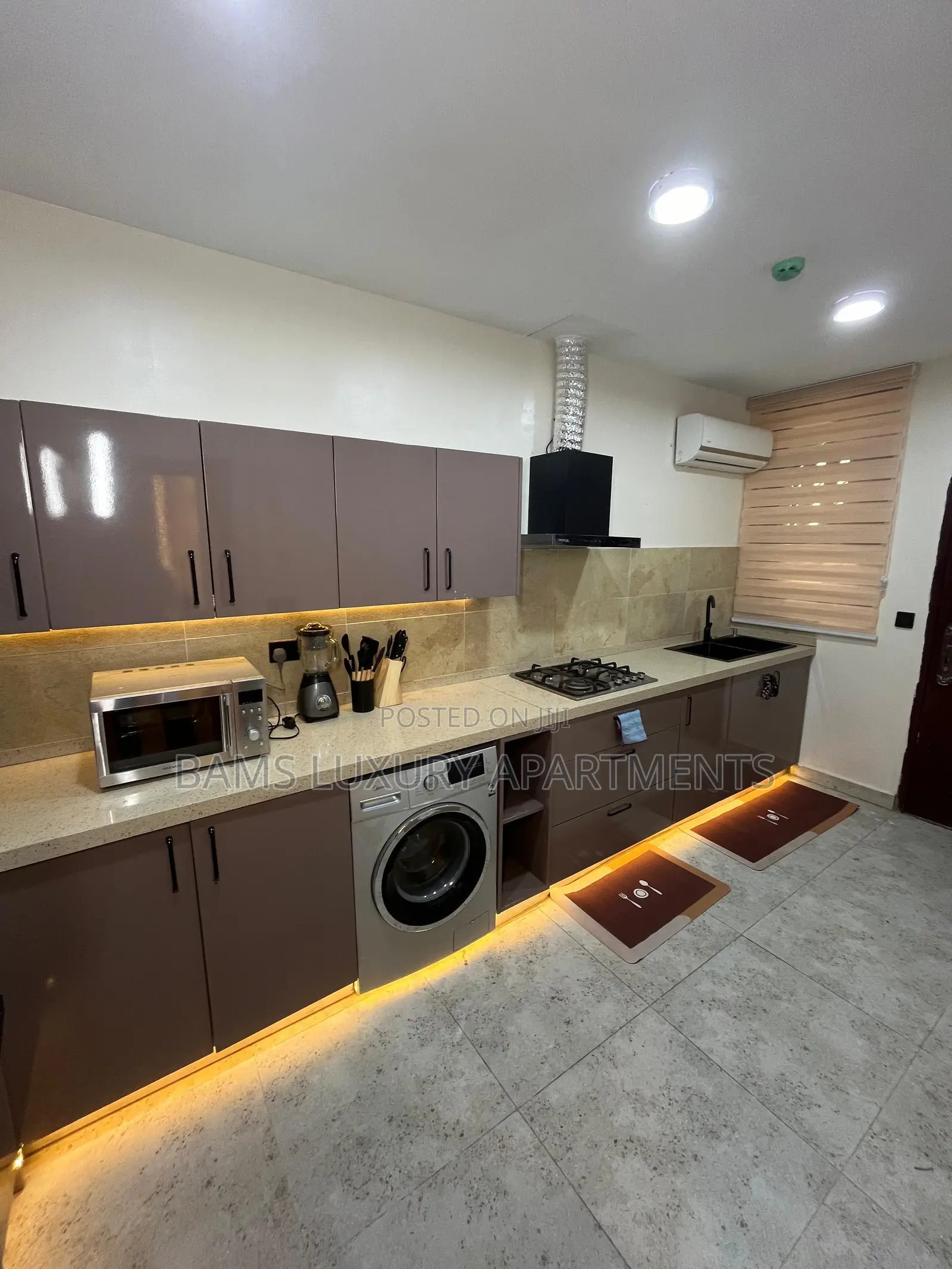 Browiey Two Beds Apartments at the Island