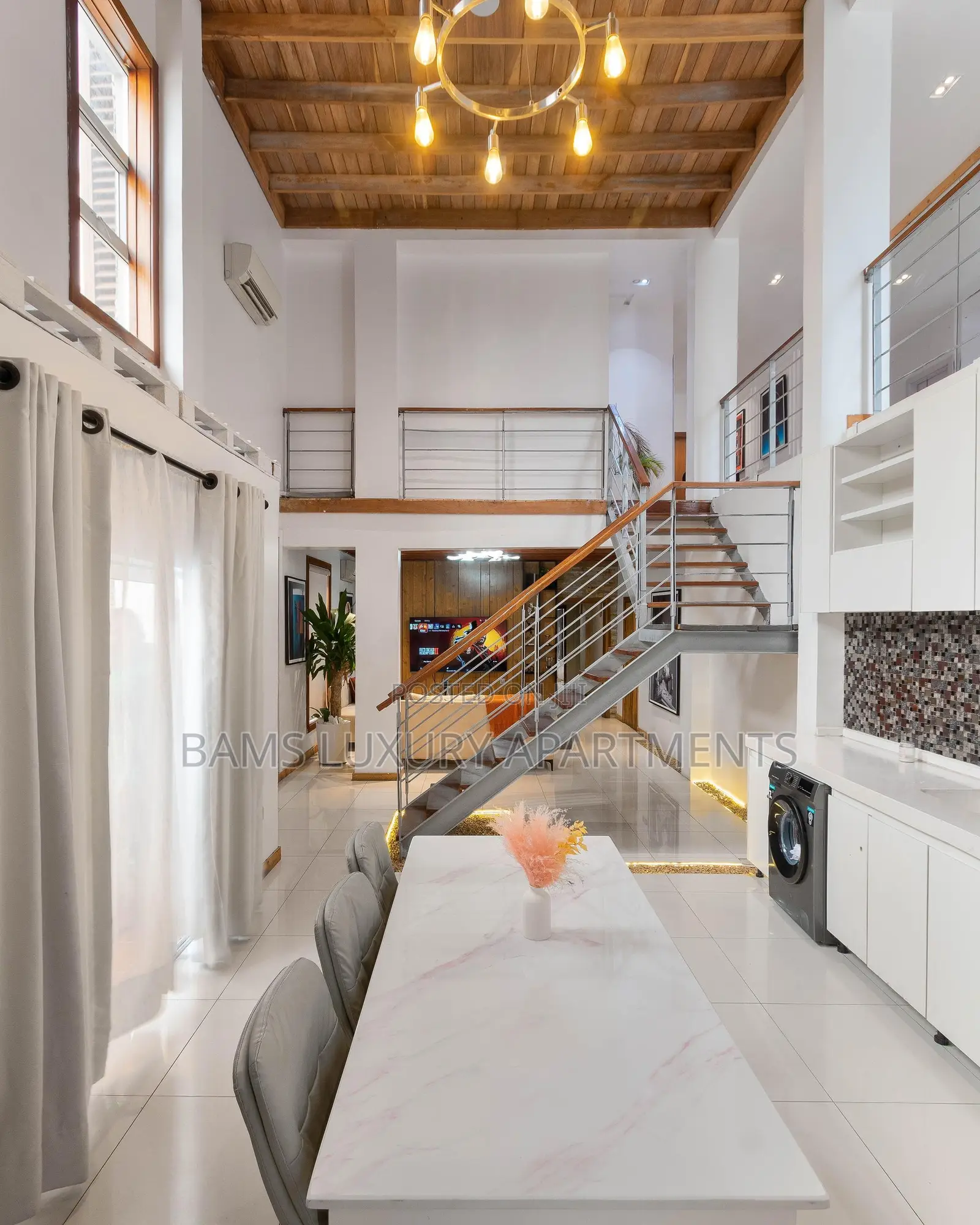 Luxury 2 Bedroom Loft/Maisonette