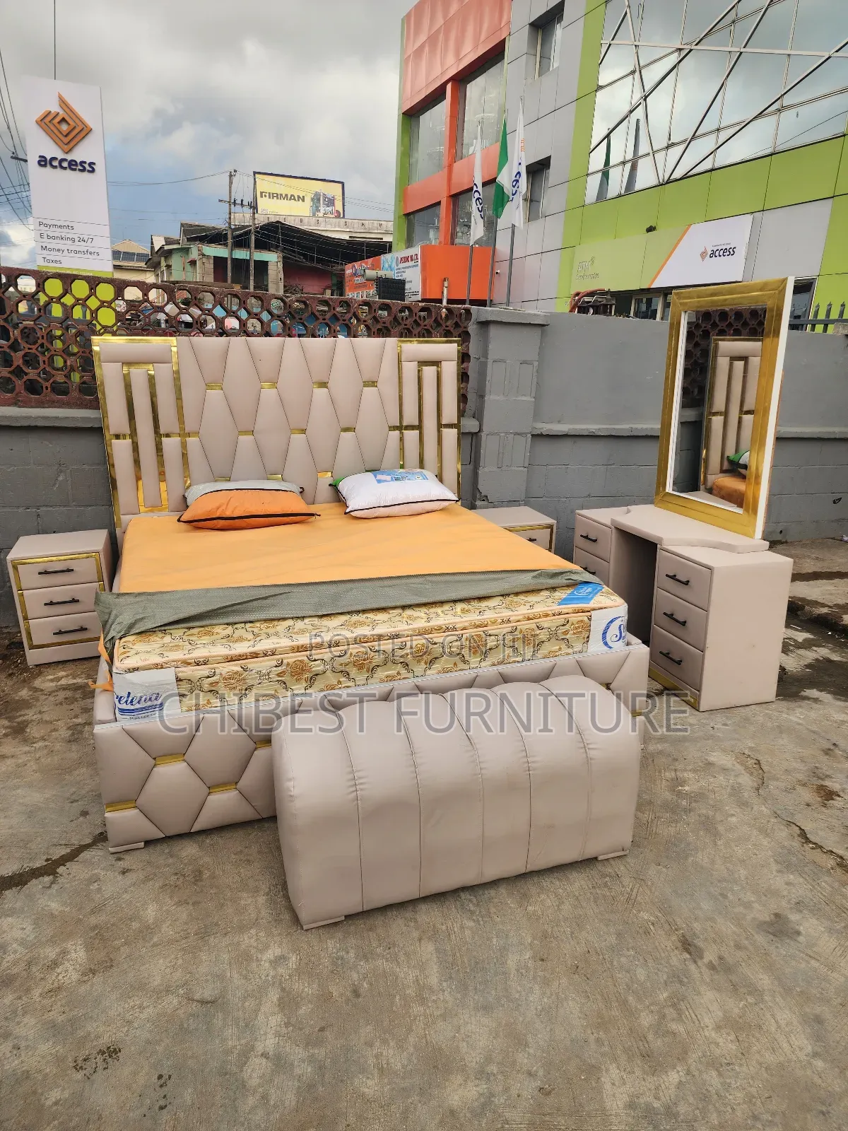 Luxury 6by6 Complete Set of Leather King Size Bed.