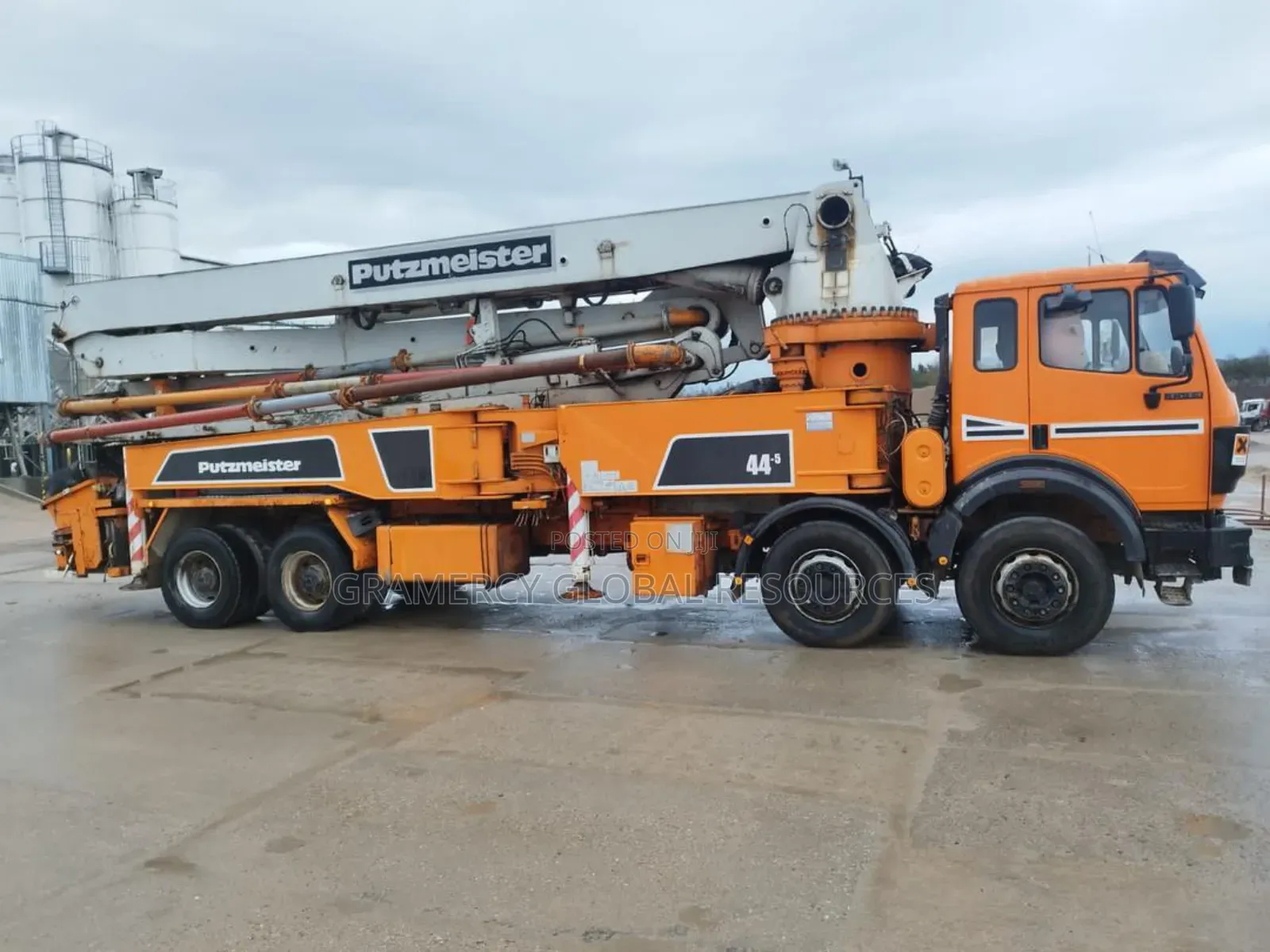 Clean Foreign Used Mercedes Pump Truck