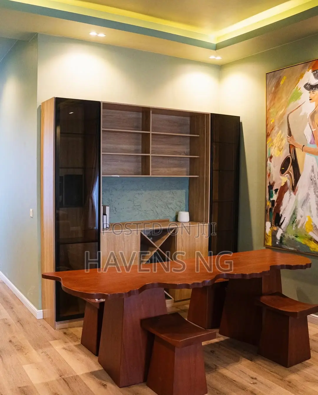 3-Bedroom Earth-Inspired Apartment With Scenic Views