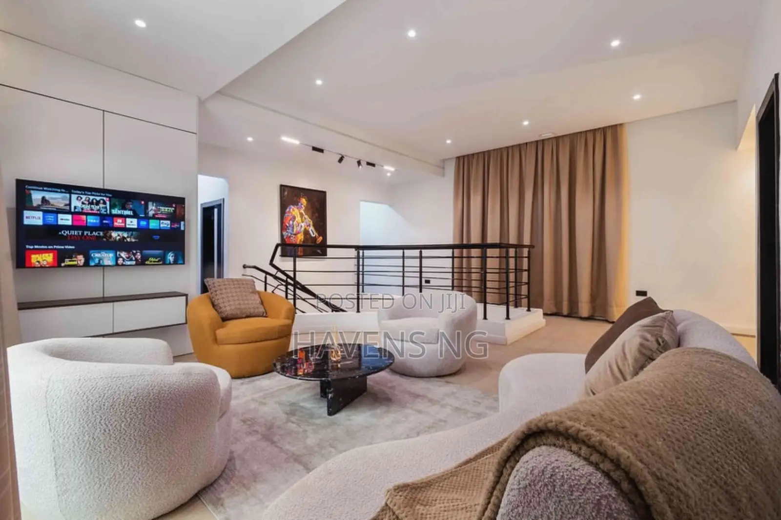 Grande Luxurious 4-Bedroom Apartment