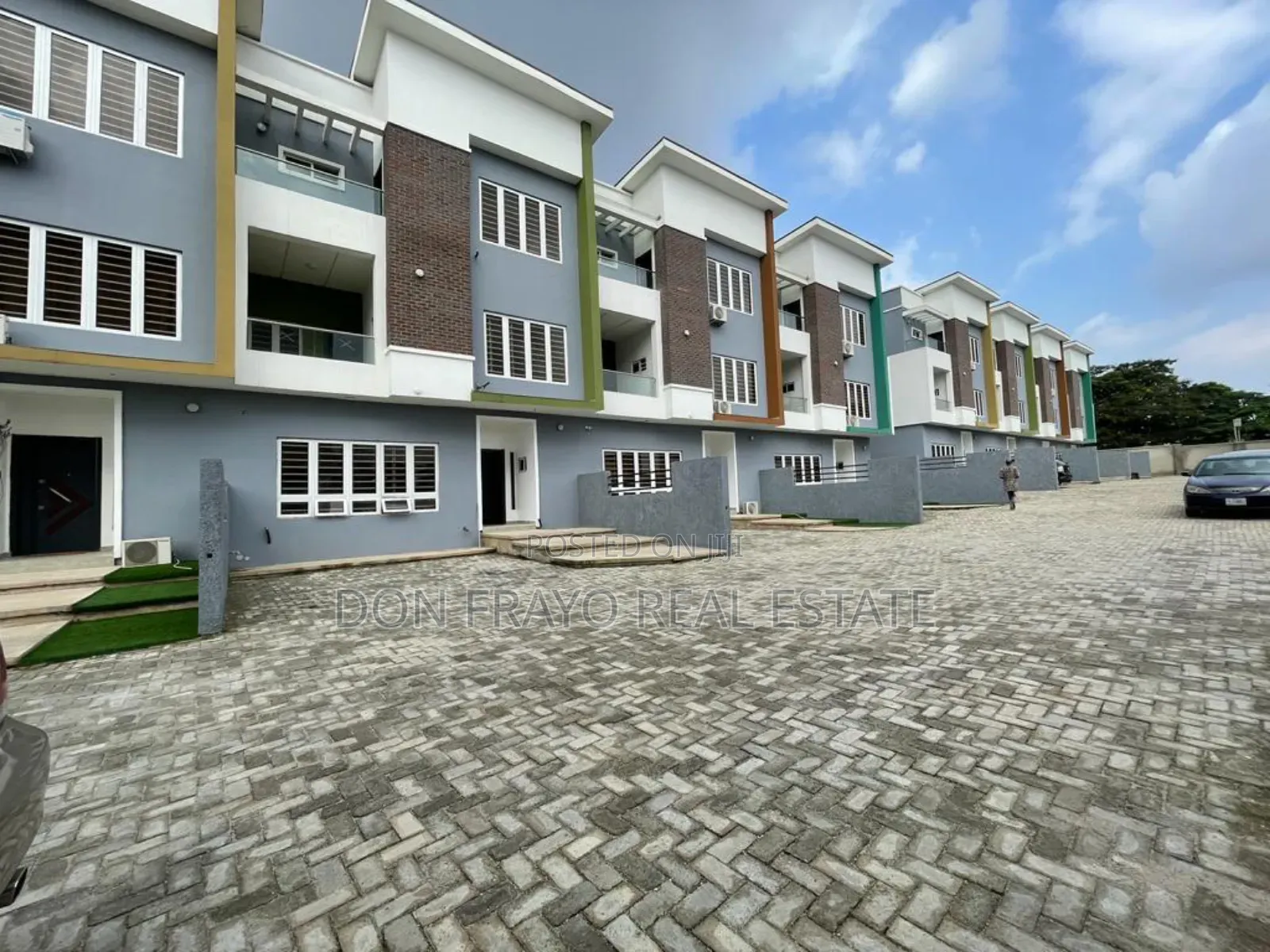5bdrm Duplex in Palm Grove Estate, Iyanganku for sale