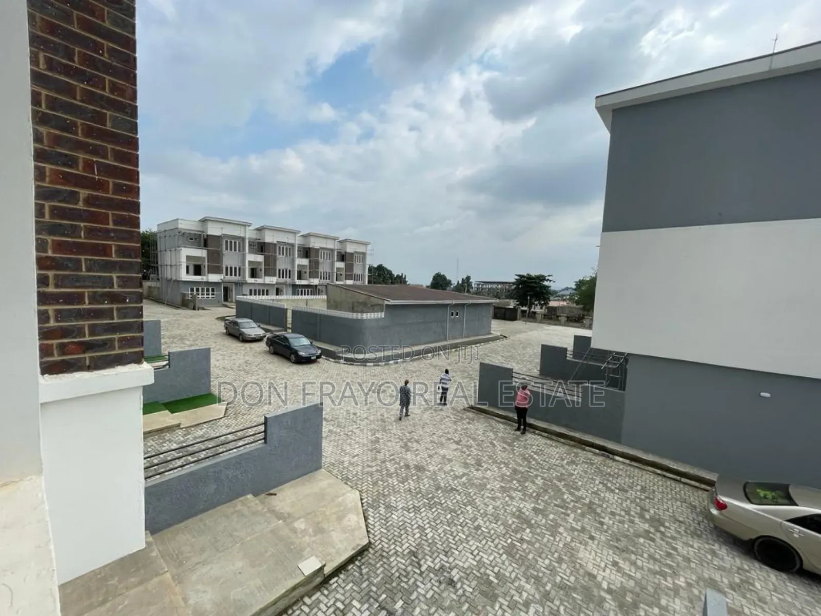 5bdrm Duplex in Palm Grove Estate, Iyanganku for sale