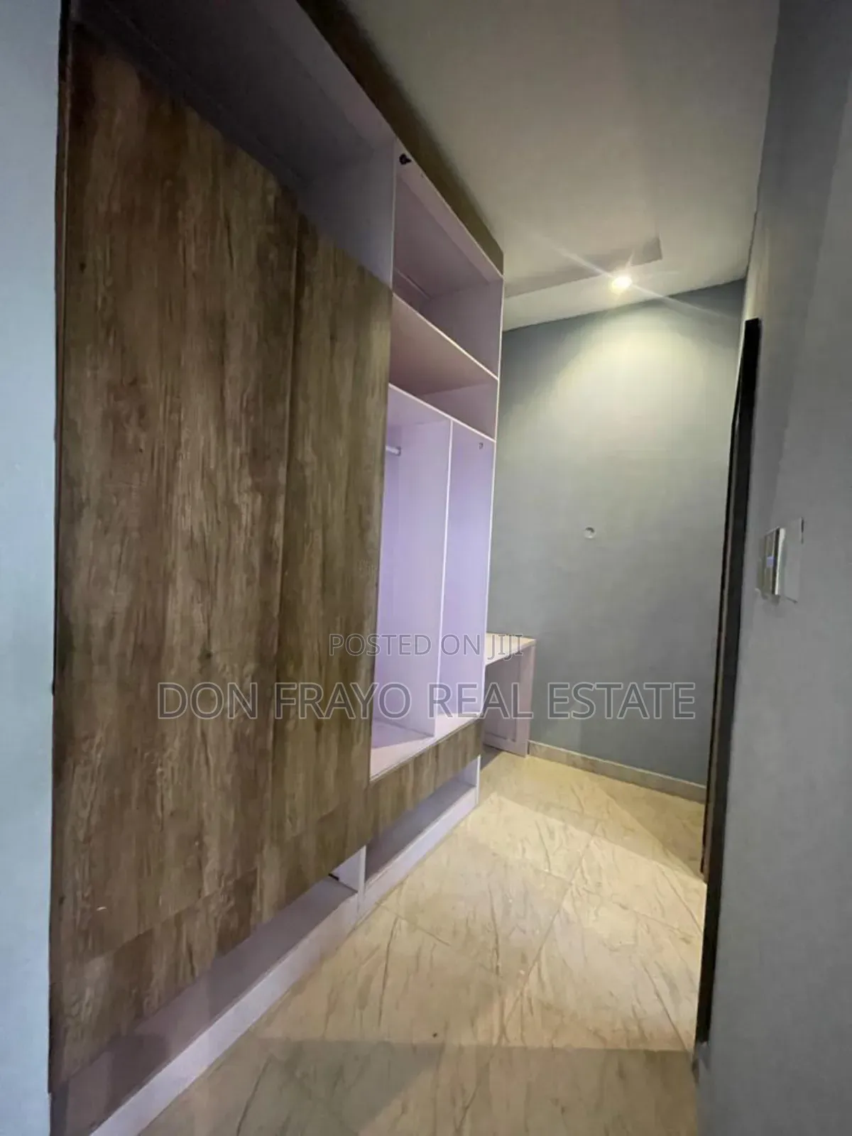 5bdrm Duplex in Palm Grove Estate, Iyanganku for sale
