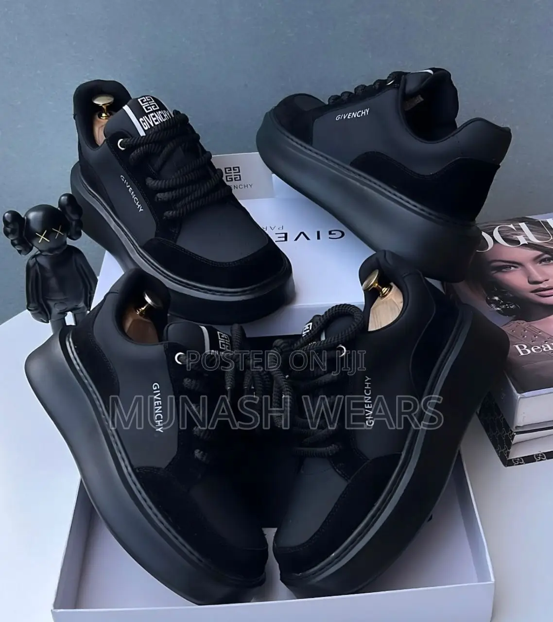 Givenchy Sneakers 01
