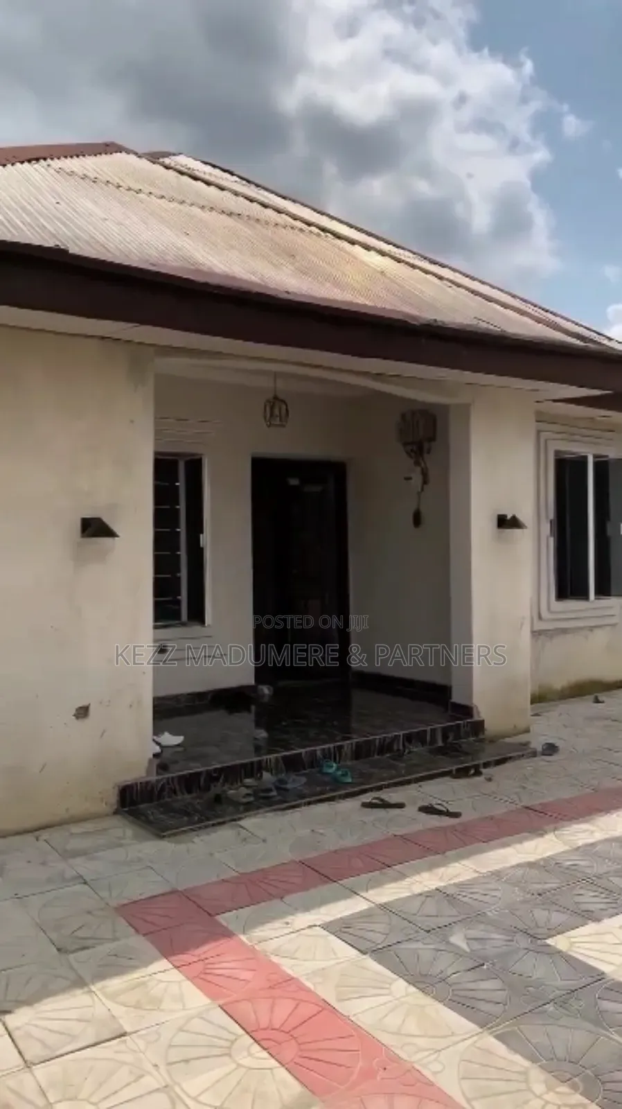 4bdrm Bungalow in Off Eneka Eliozu for sale