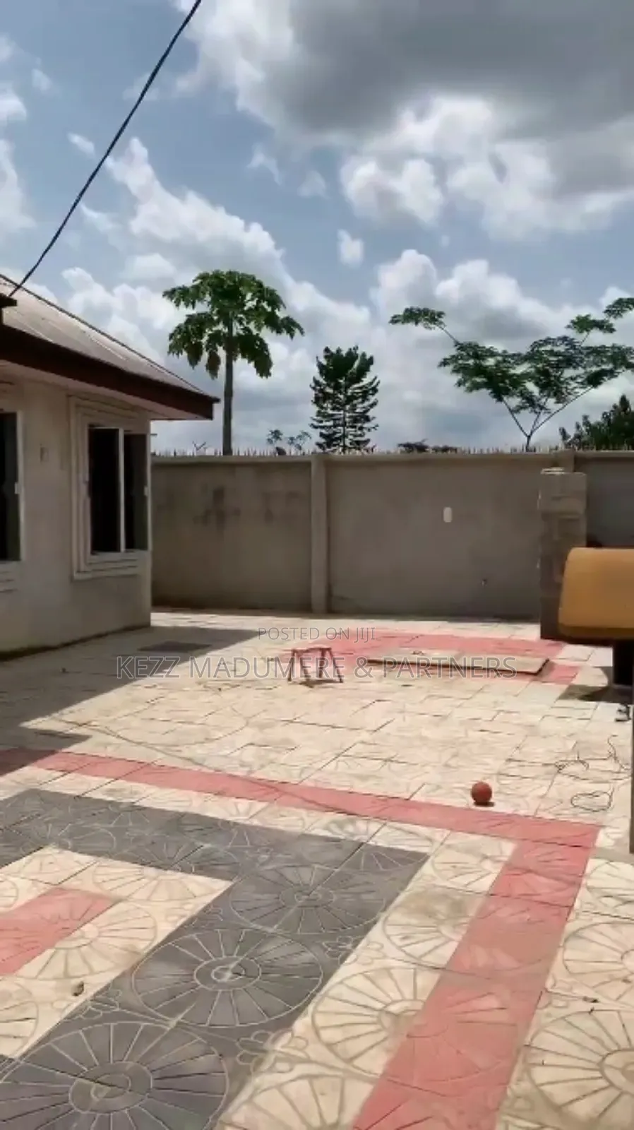 4bdrm Bungalow in Off Eneka Eliozu for sale