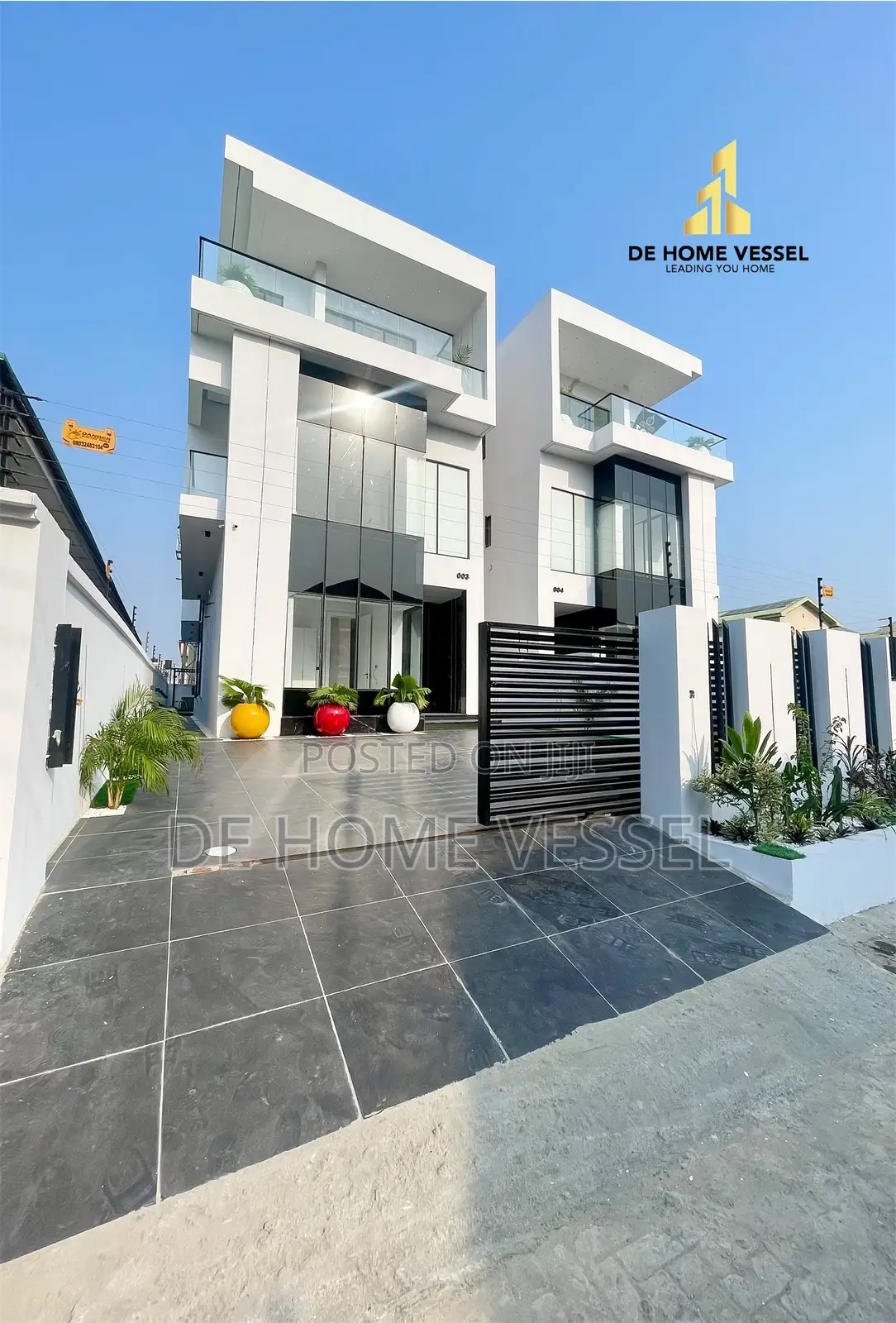 5bdrm Duplex in Idado for sale