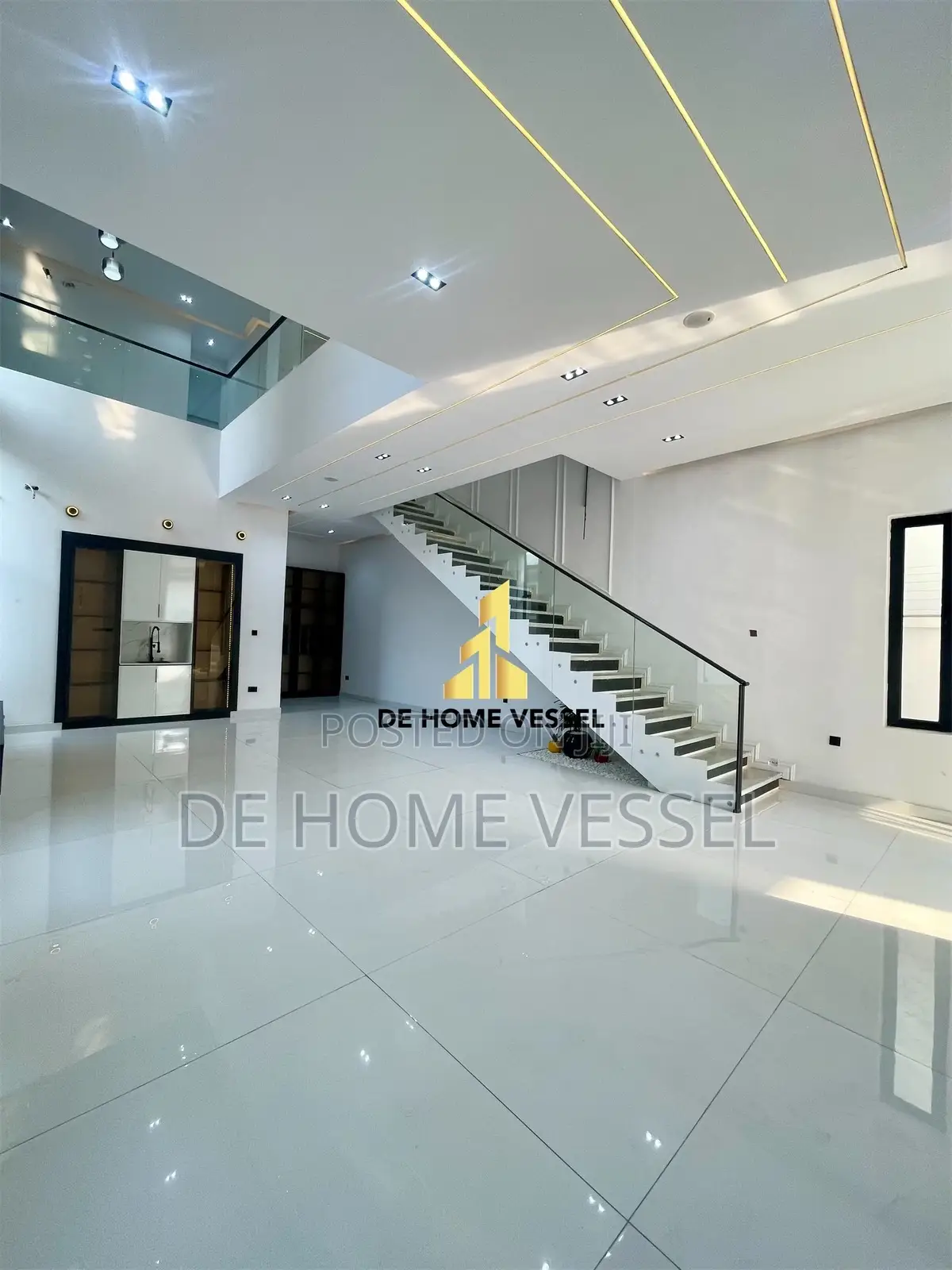 5bdrm Duplex in Idado for sale
