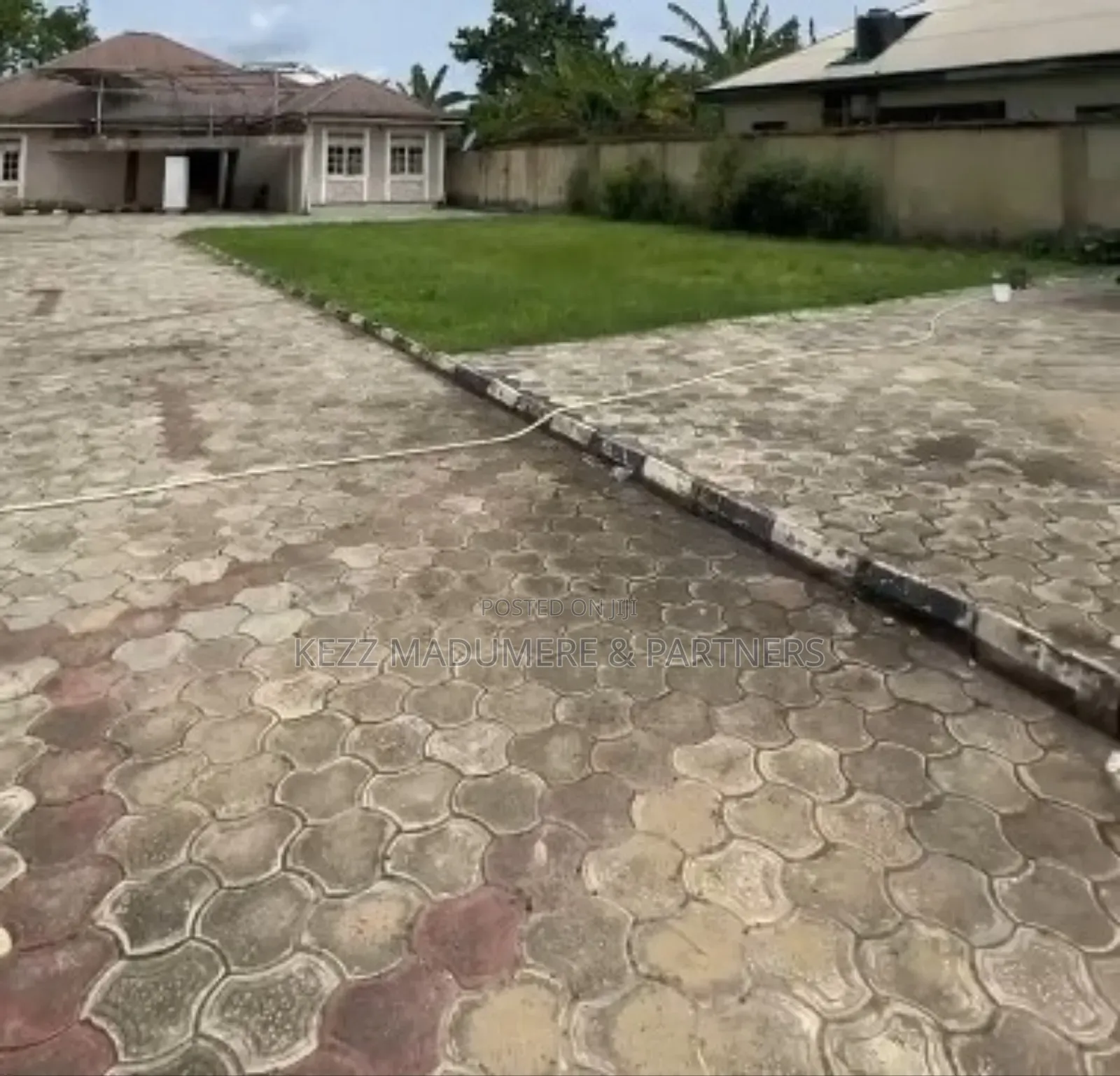 4bdrm Bungalow in Off Ada George Port for sale