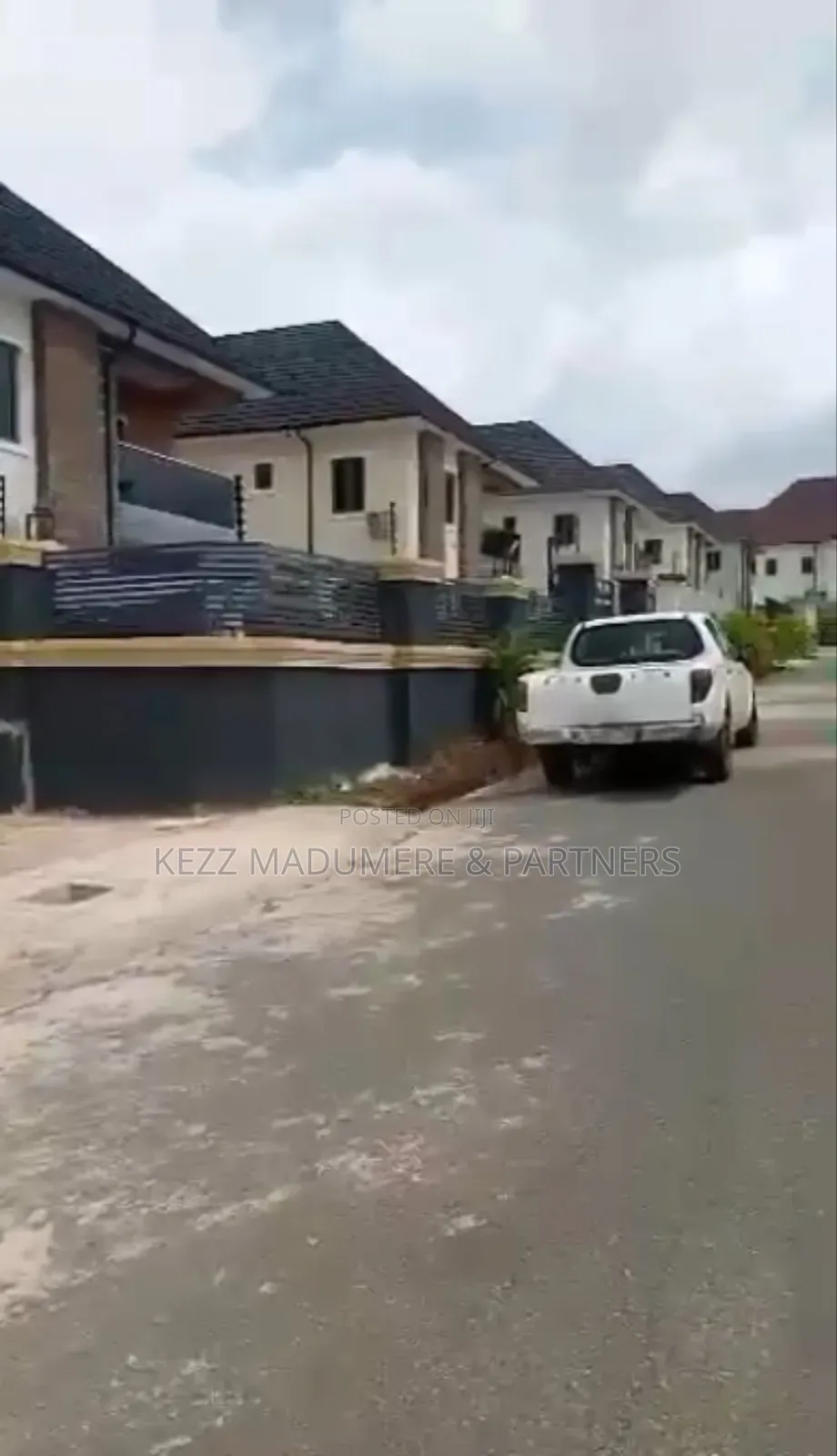 6bdrm Duplex in Elshammer Estate for sale