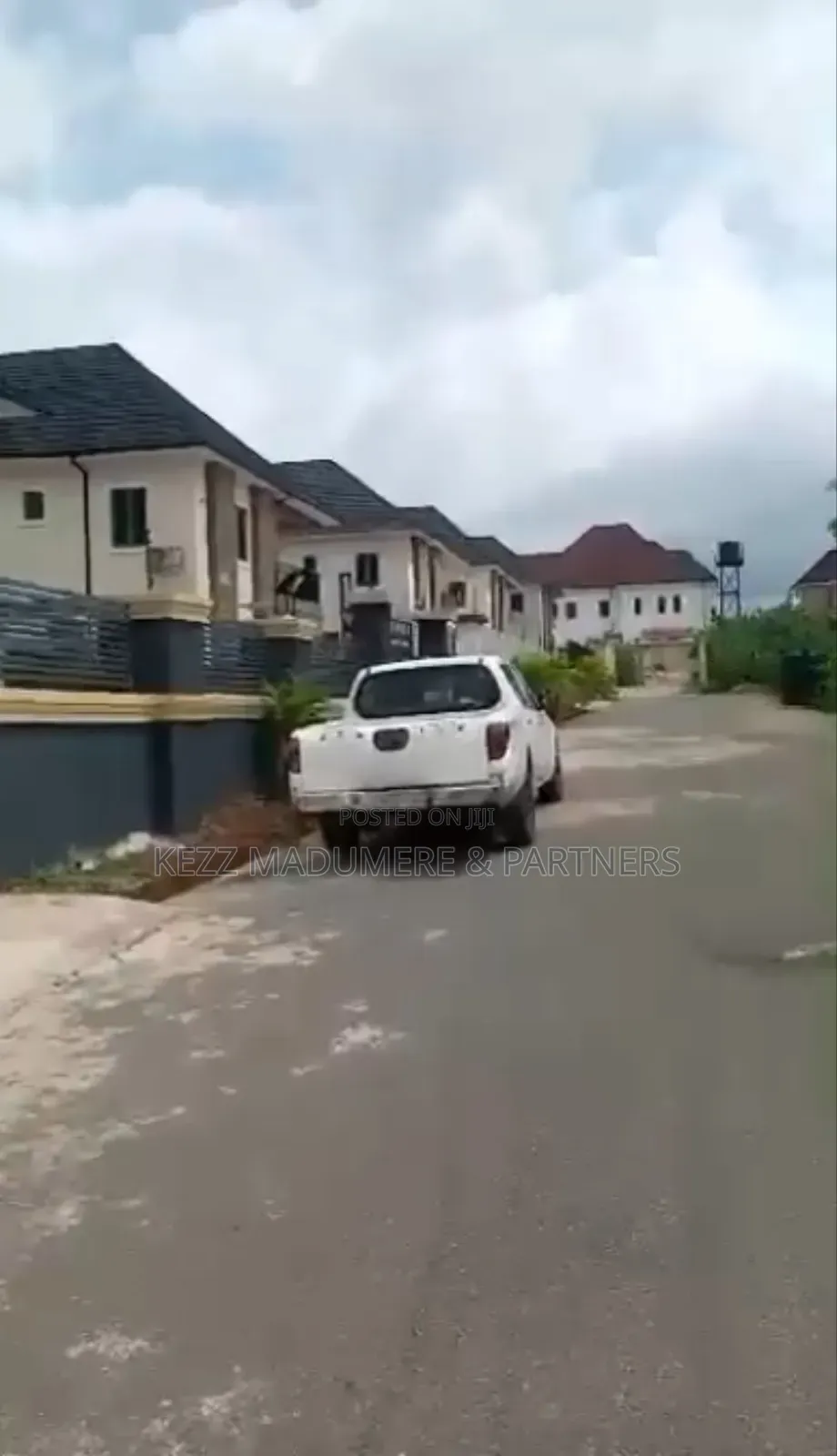 6bdrm Duplex in Elshammer Estate for sale