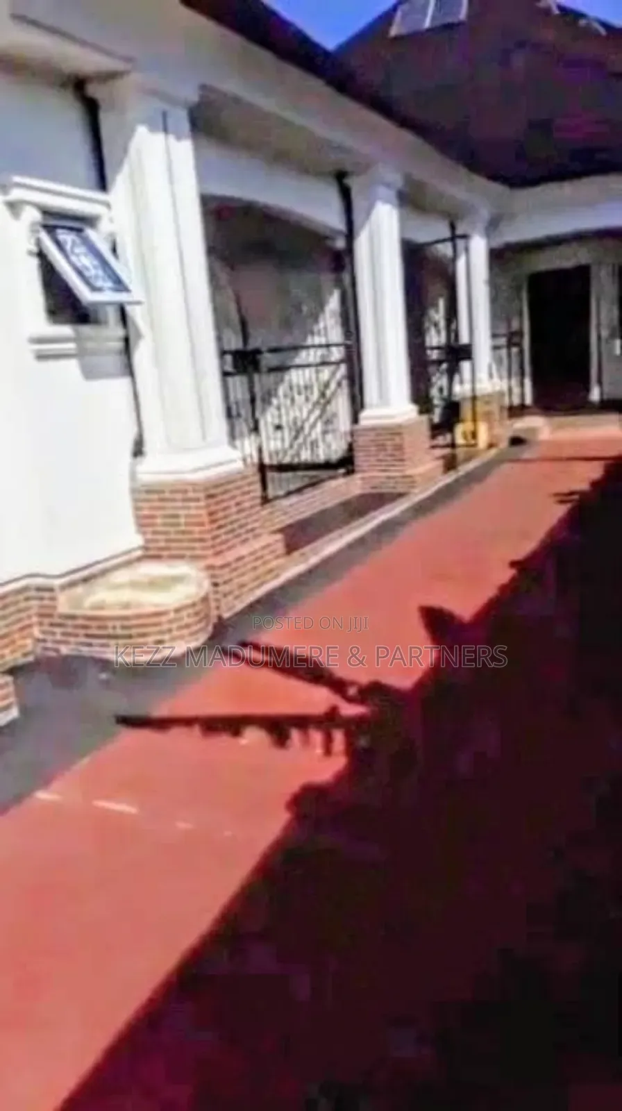 6bdrm Block of Flats in Ogbogoro/ Mgbaraja for sale