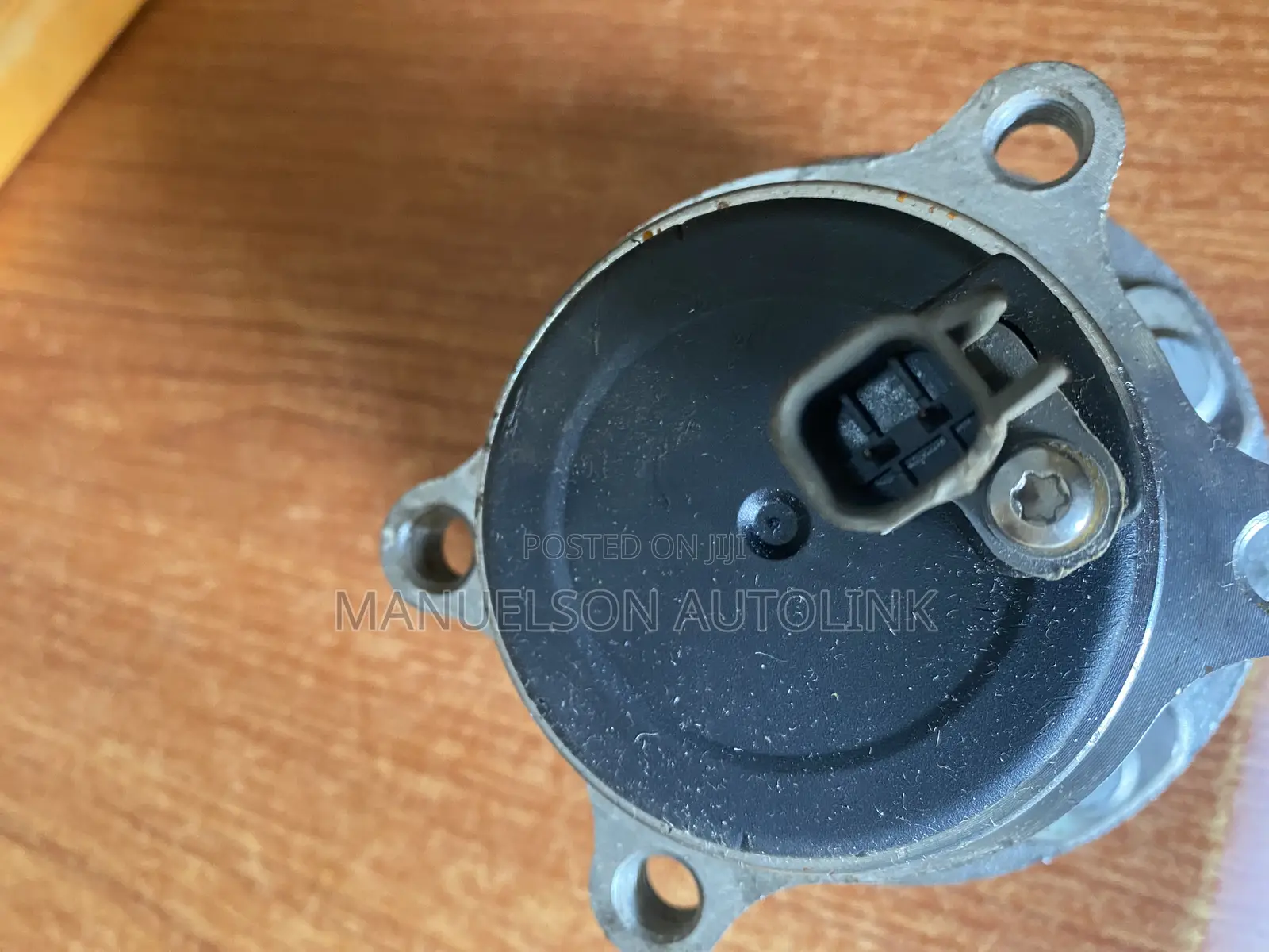 Front Hub Ford Edge,Escape,Cherokee,Chrysler 300, Focus,F150