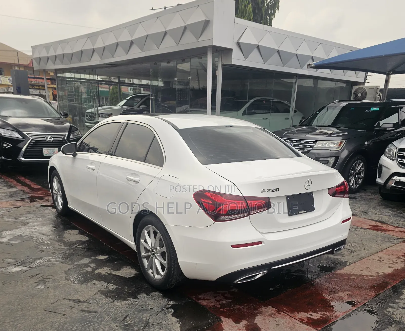 Mercedes-Benz A-Class A 220 4MATIC 2019 Off white