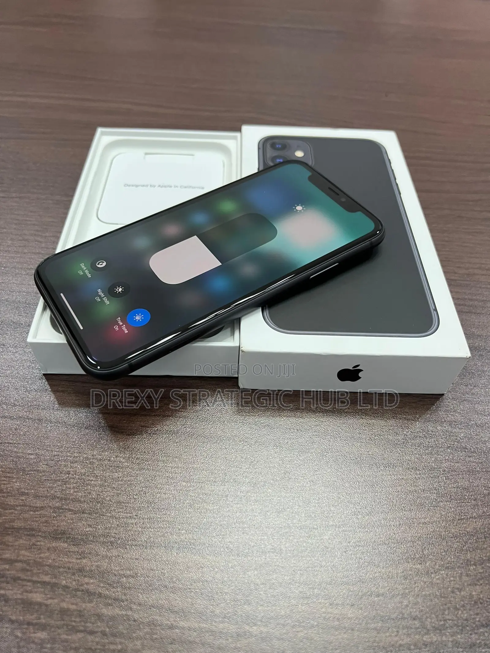 New Apple iPhone 11 64 GB Black