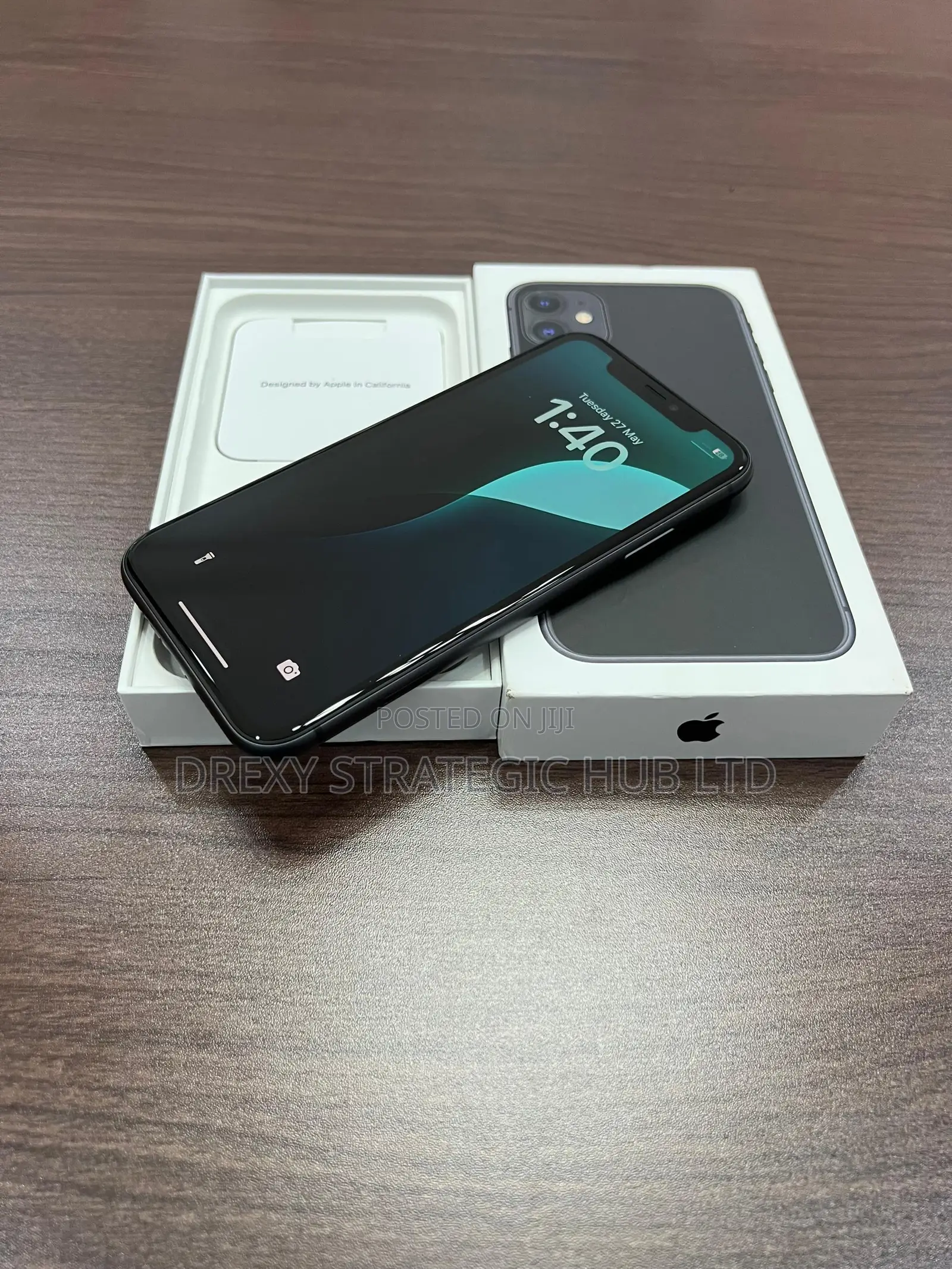 New Apple iPhone 11 64 GB Black