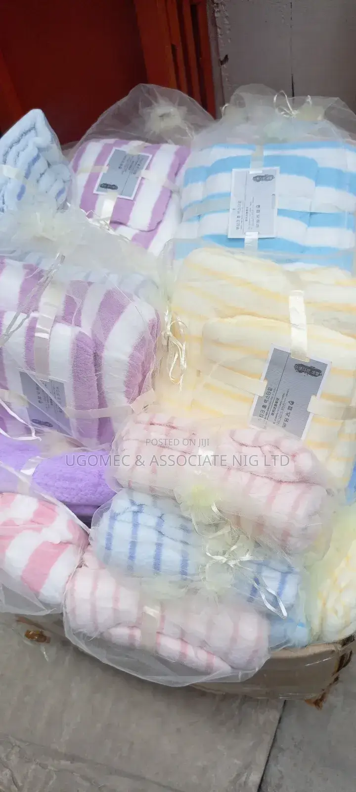 Beautiful 2in1 Towel. Gift Items/ Souvenir