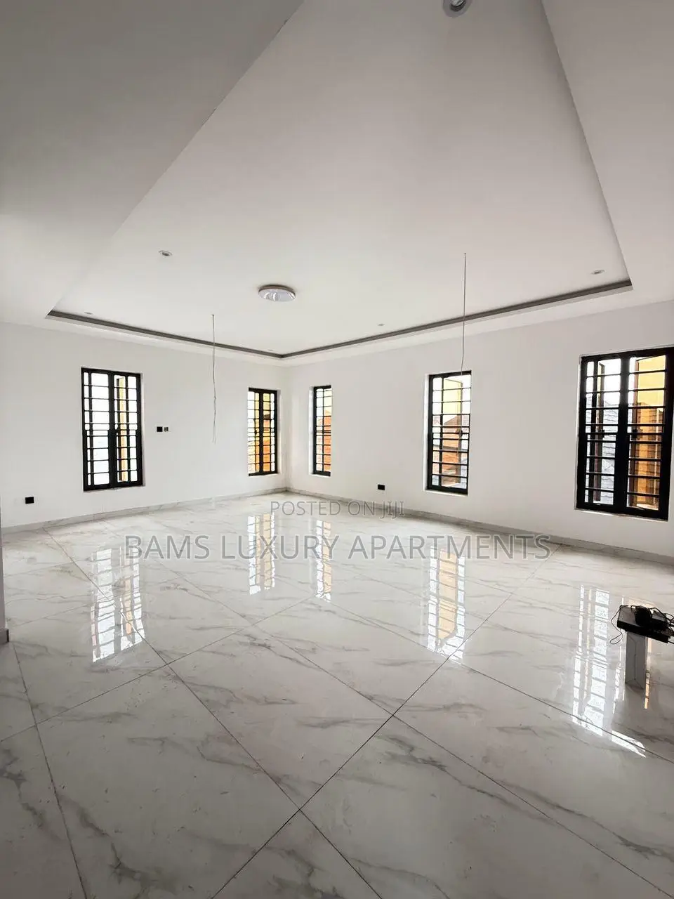 Furnished 5bdrm Duplex in Osapa London for sale