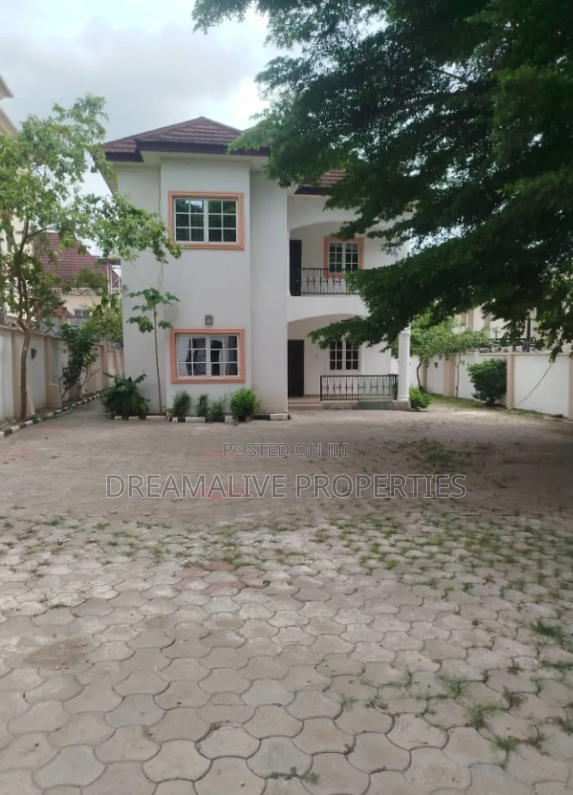 5bdrm Duplex in Wuse 2 for rent
