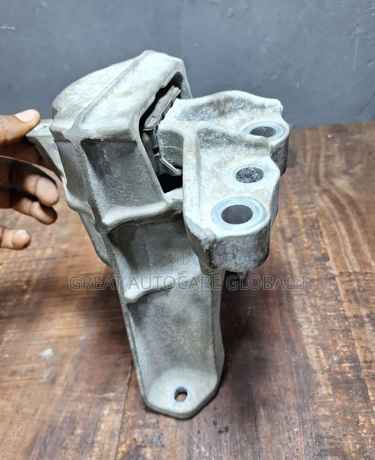 2016-2022 Honda Civic 2.0l and 1.5l Front Right Engine Mount
