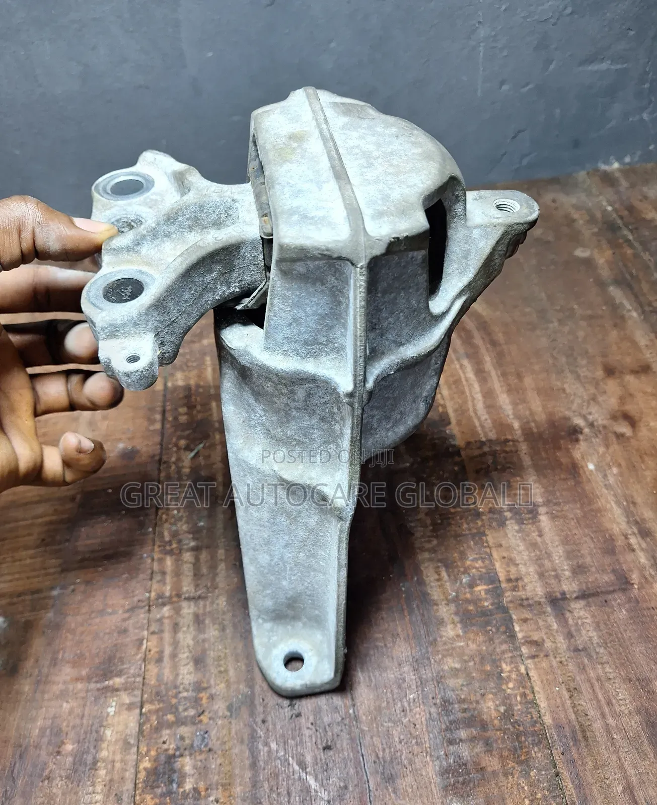 2016-2022 Honda Civic 2.0l and 1.5l Front Right Engine Mount