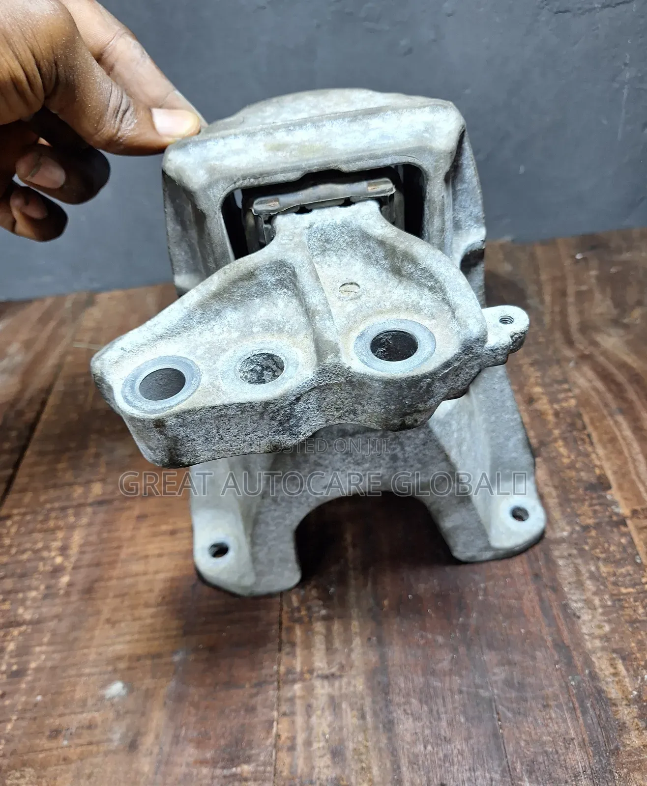 2016-2022 Honda Civic 2.0l and 1.5l Front Right Engine Mount