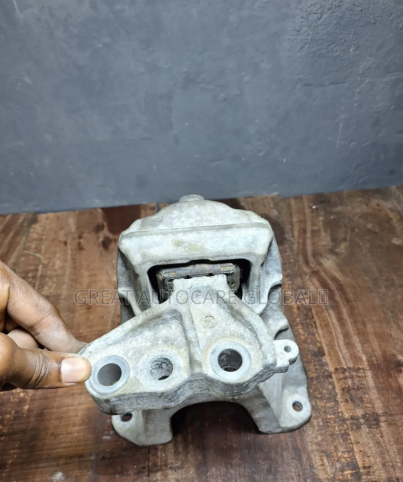 2016-2022 Honda Civic 2.0l and 1.5l Front Right Engine Mount