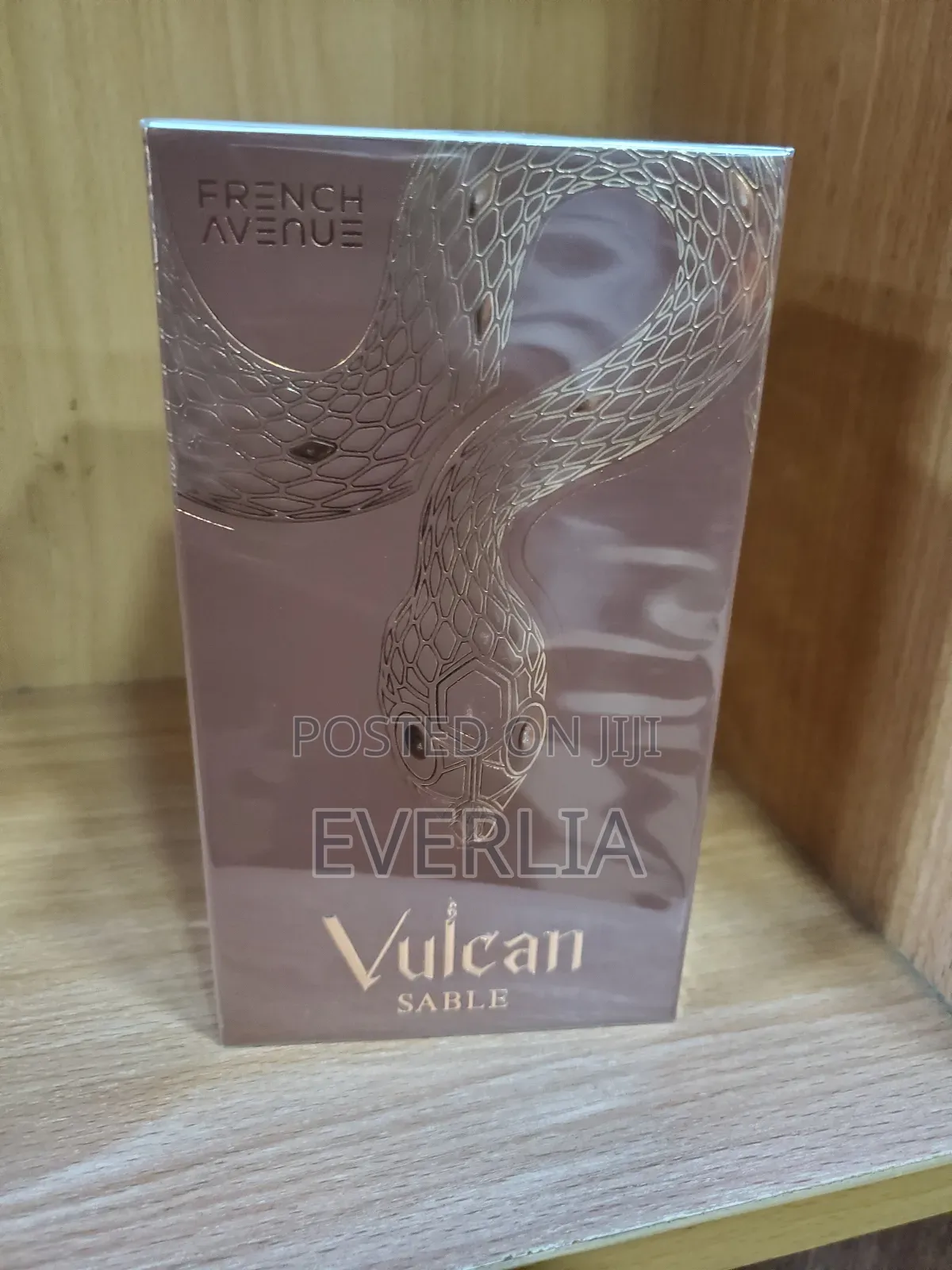 Vulcan Sable by French Avenue, Fragrance World