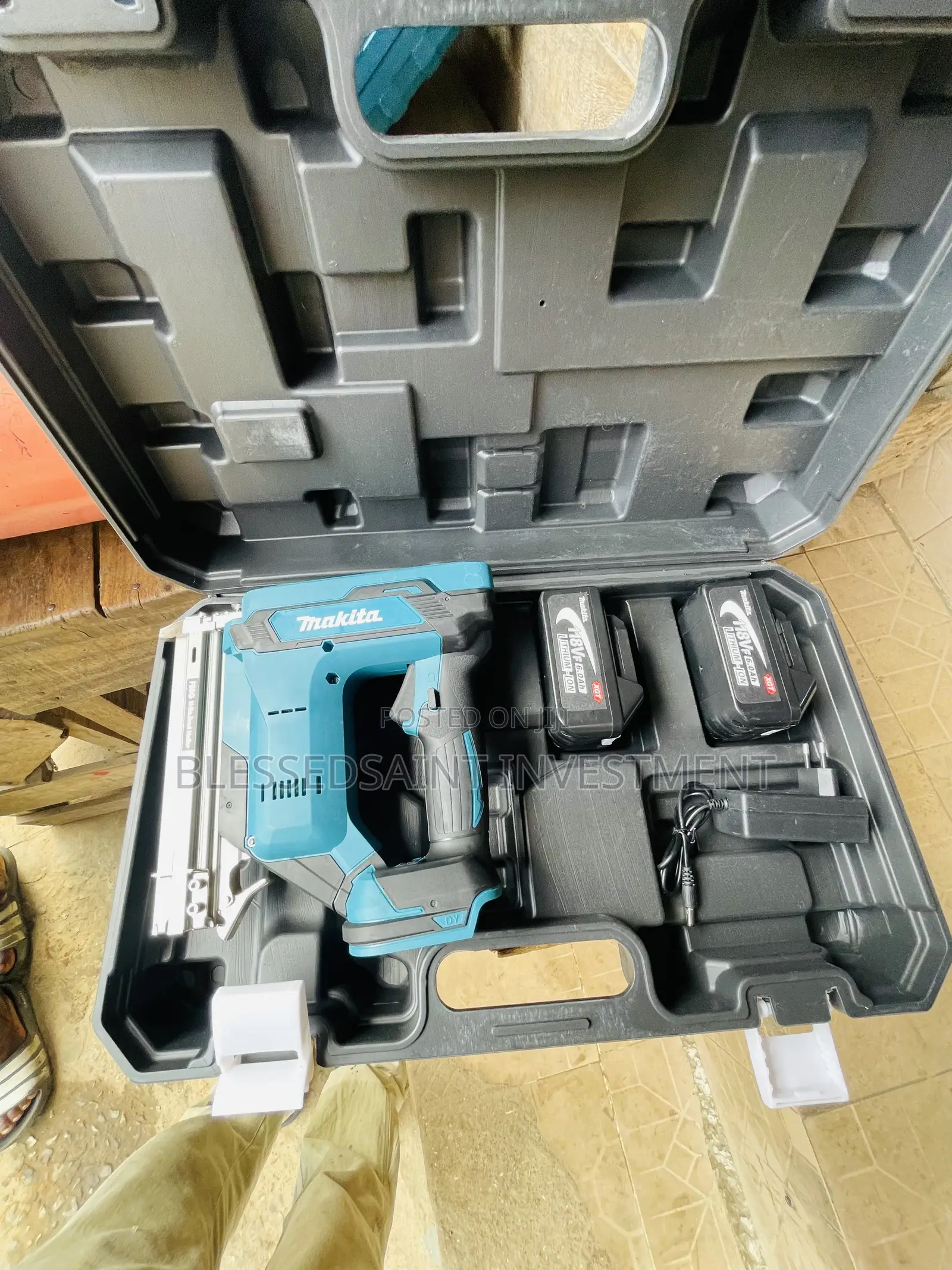Makita Cordless Nail Gun F30