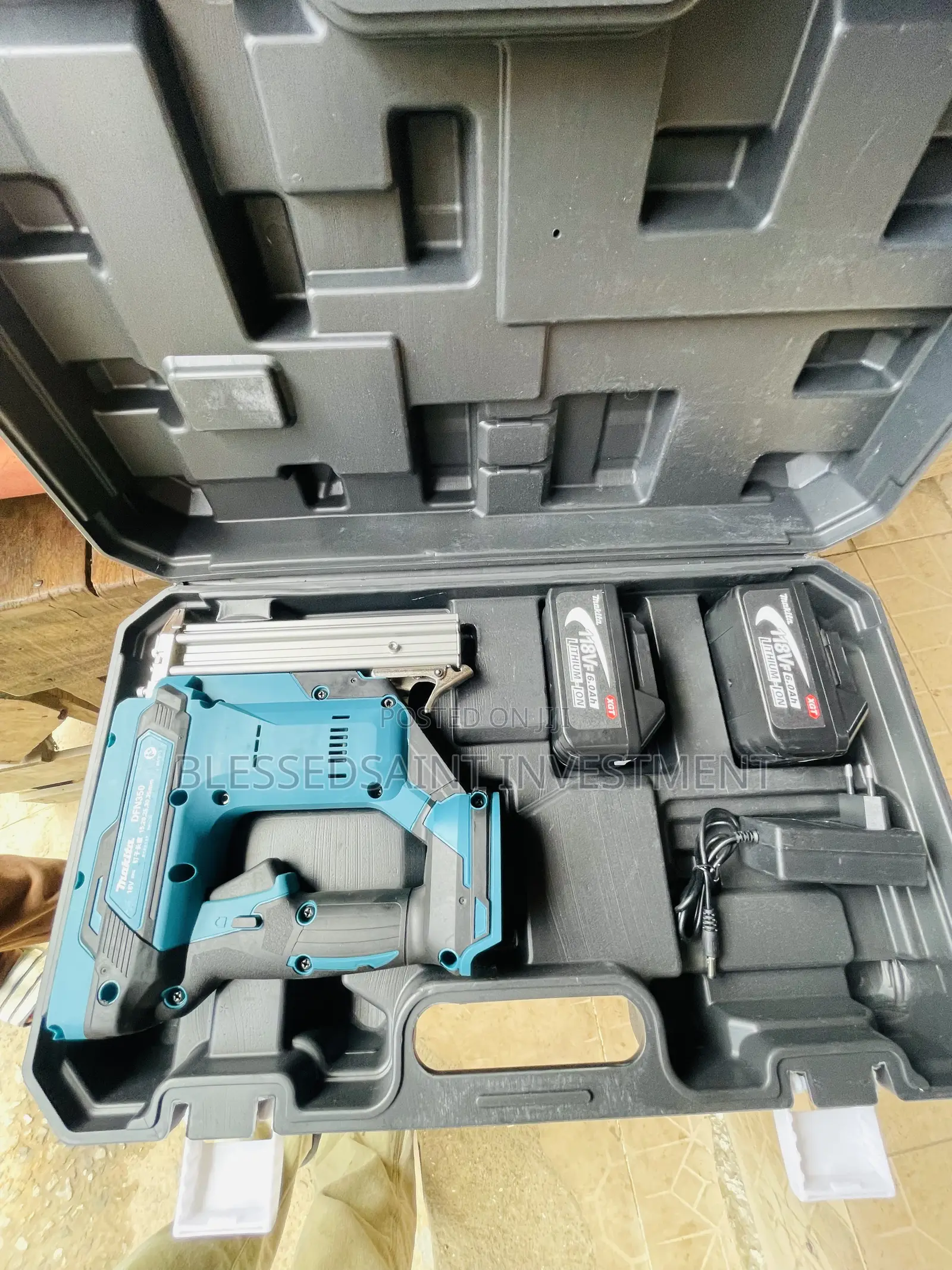Makita Cordless Nail Gun F30