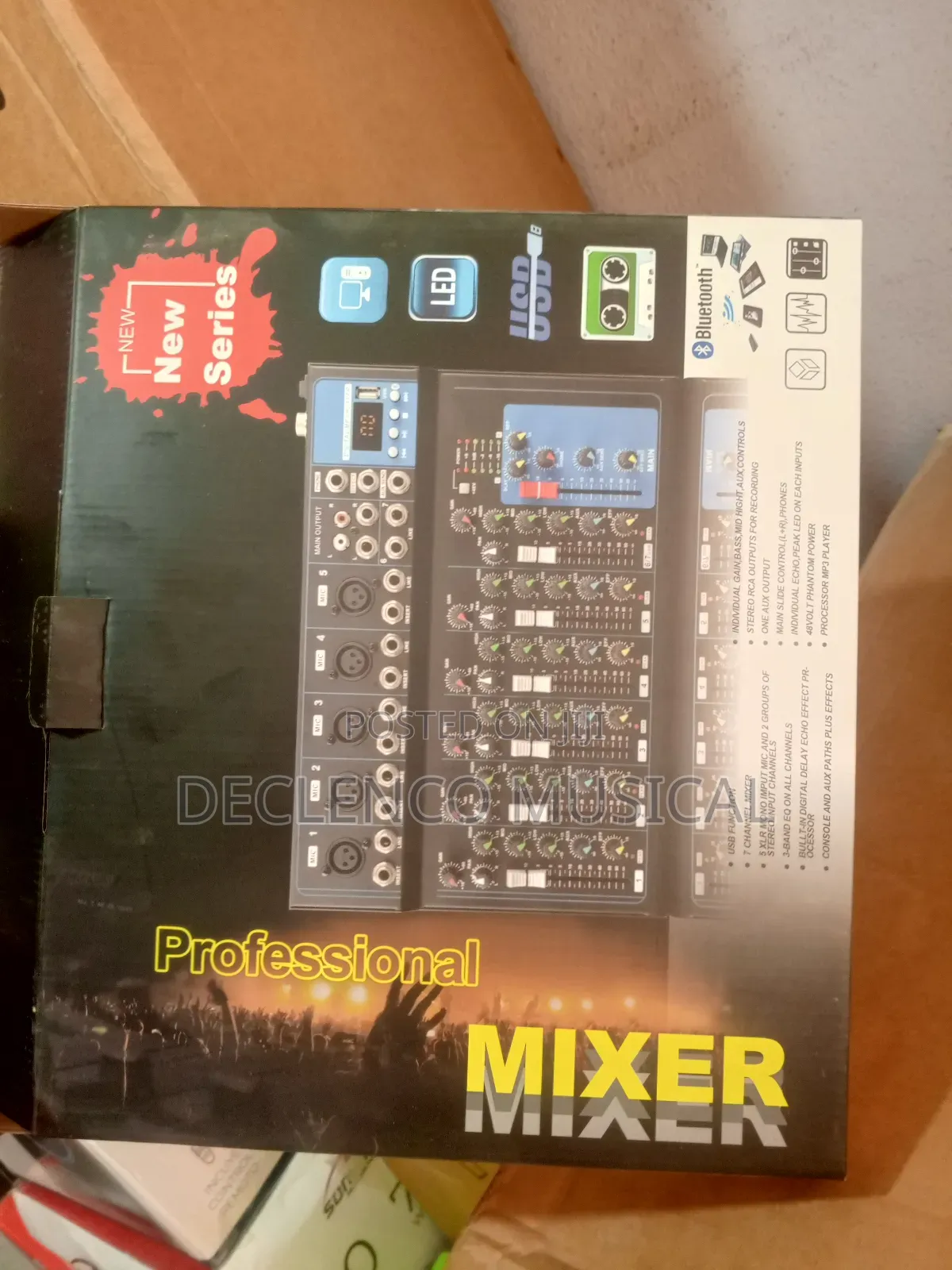 Yamaha 7 Channel Console Mixer