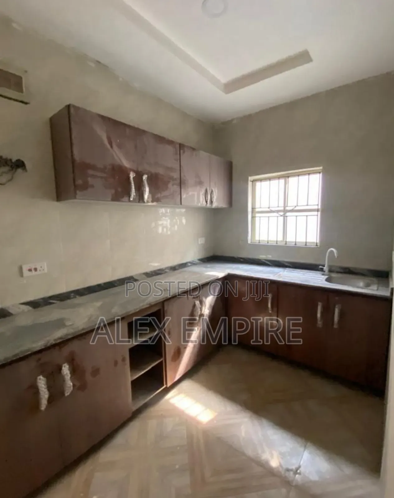 Mini Flat in Ago Palace for rent