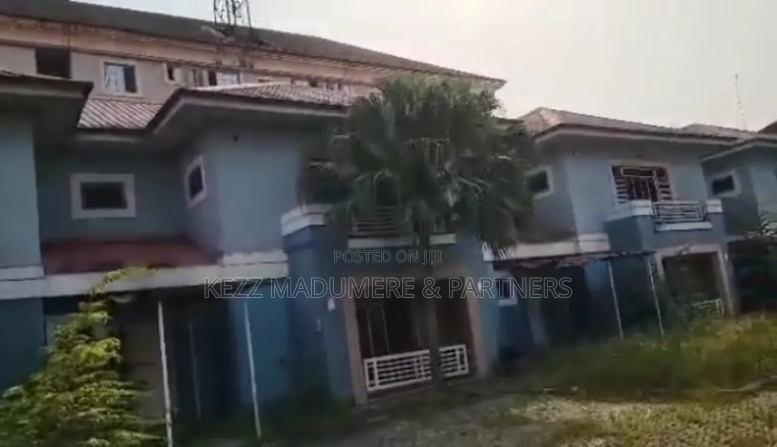 3bdrm Duplex in Phase 2 New Gra , for sale